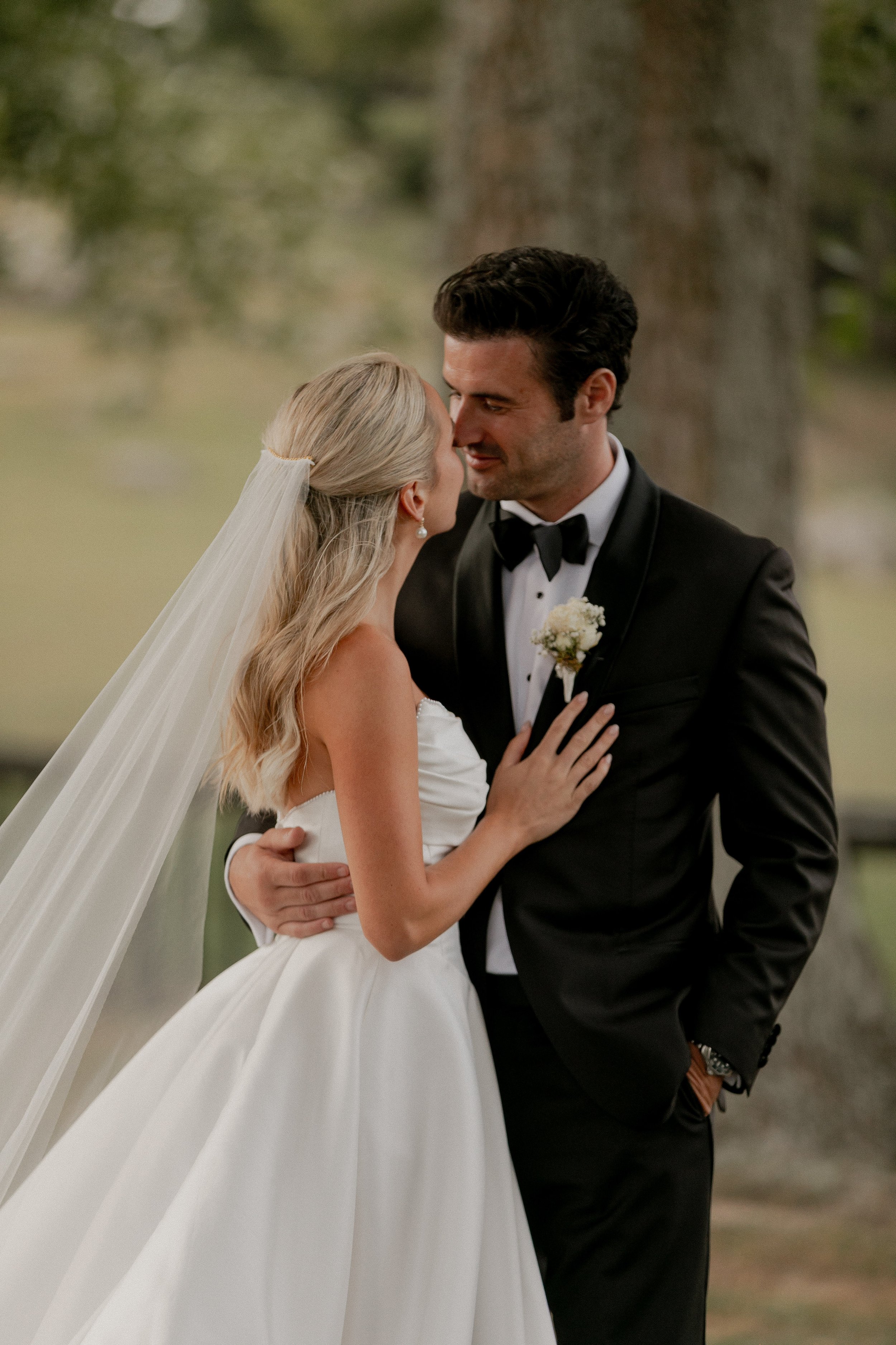 Bridal Hair | Enhance Your Wedding Look Today — ROBYN MUNRO HAIR