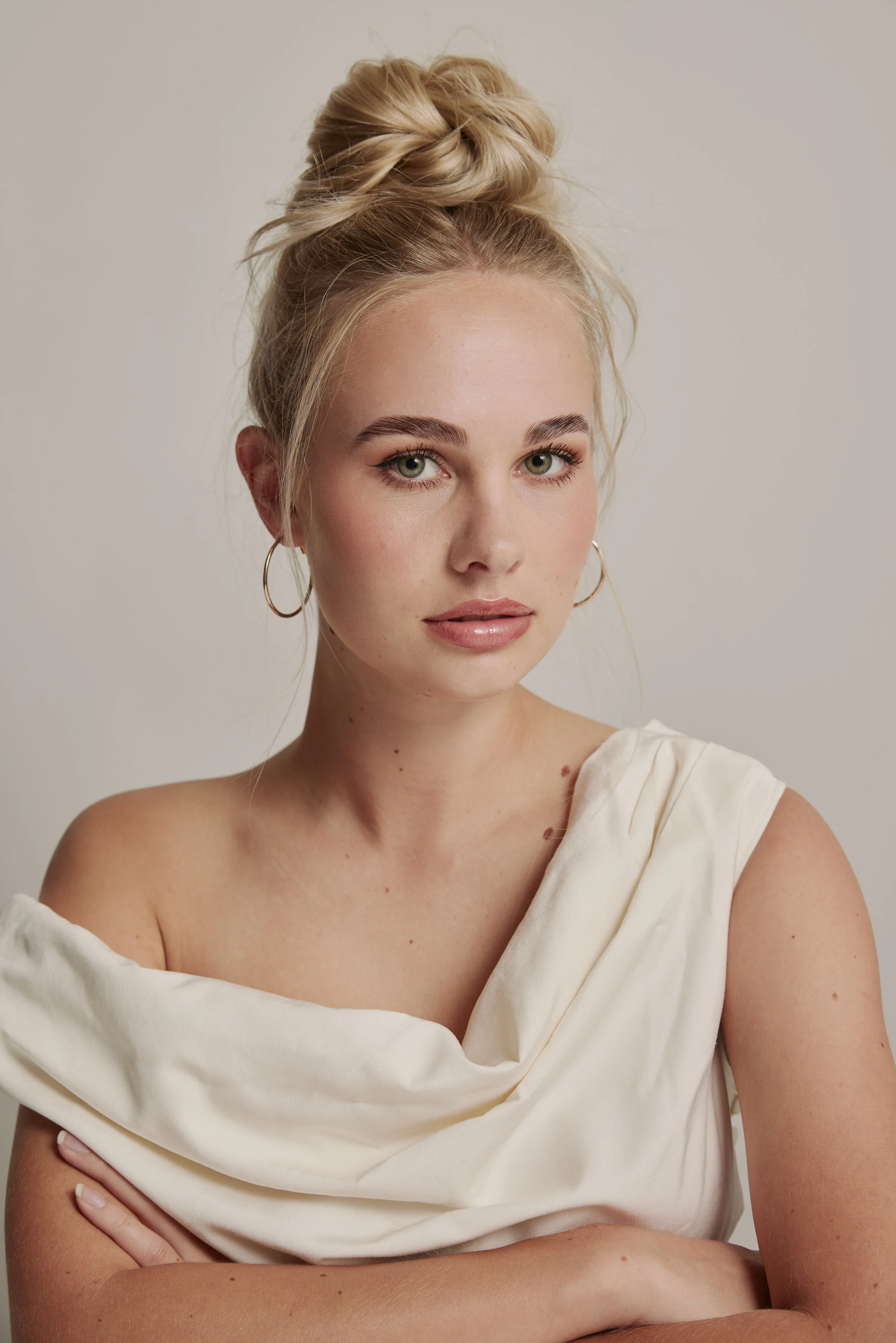 Soft High Bun 