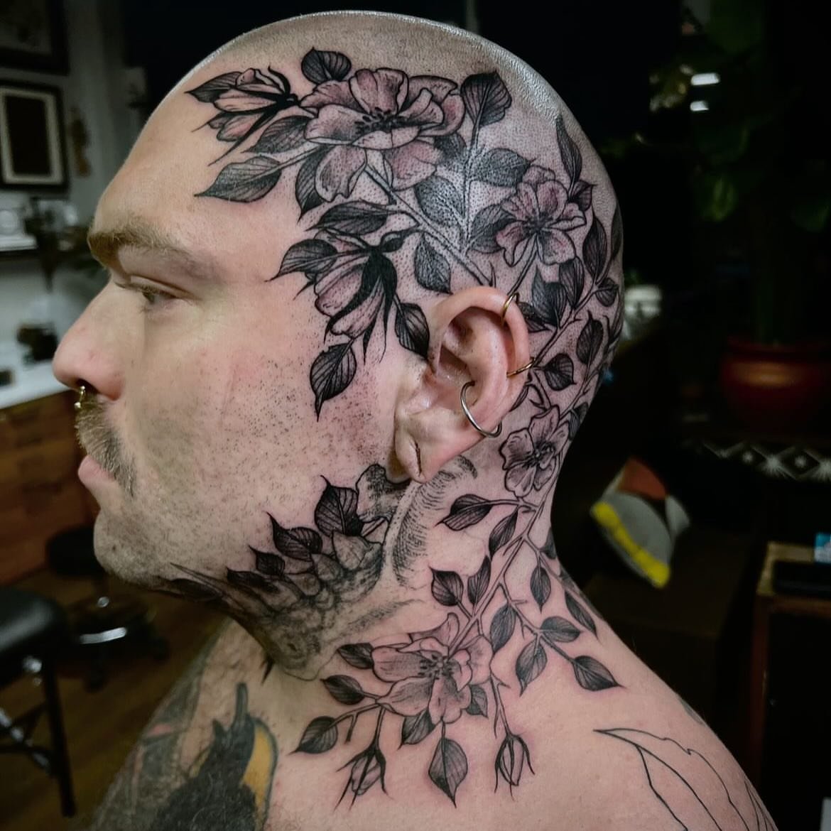 Head tattoo by @tat.savvy 

📍1100 Acoma Street, Denver, CO 80204 
📞720-498-8360

#denver #denvertattoo #denvertattooartist #denvertattooshop
