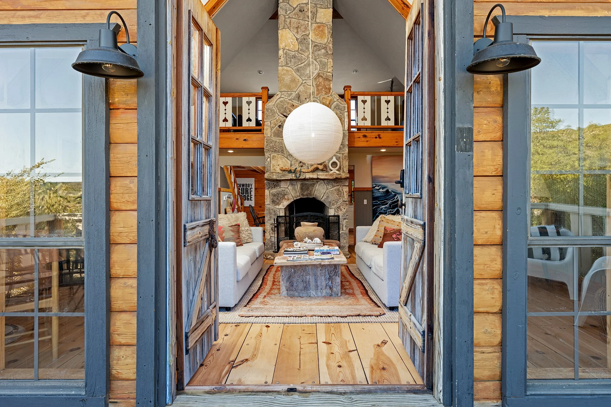 Wonderlodge | CS Cowboy Surf Lodge 7 Interior+ +06889