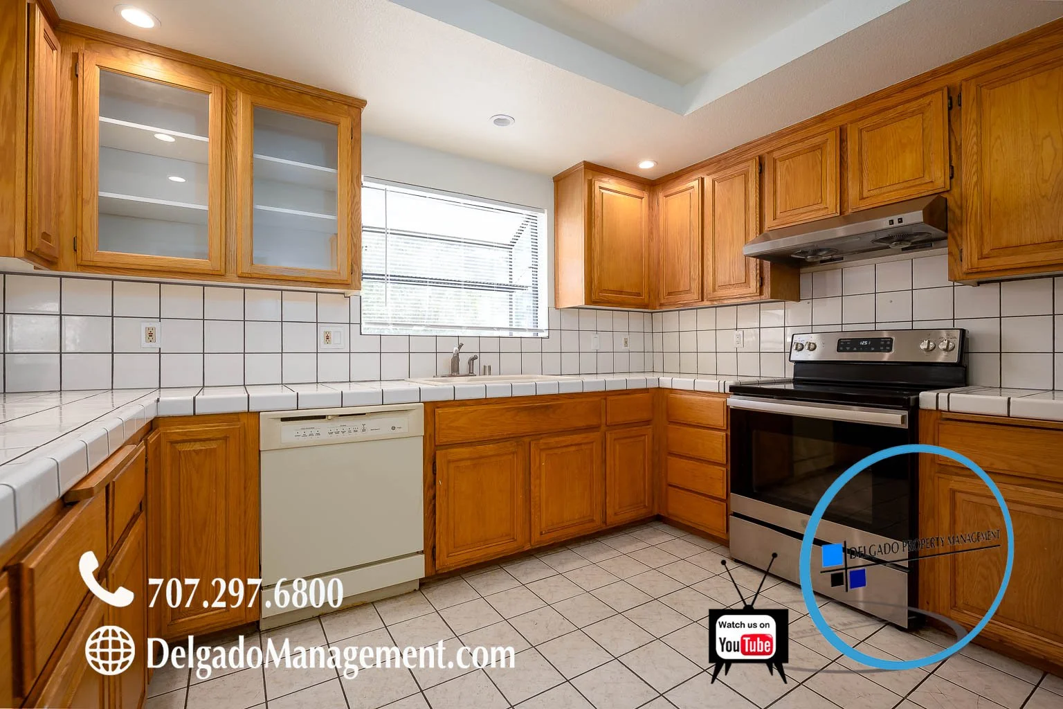 404 Phoenix Cir Vallejo - Vallejo Property Management - Vallejo rentals-6.jpg