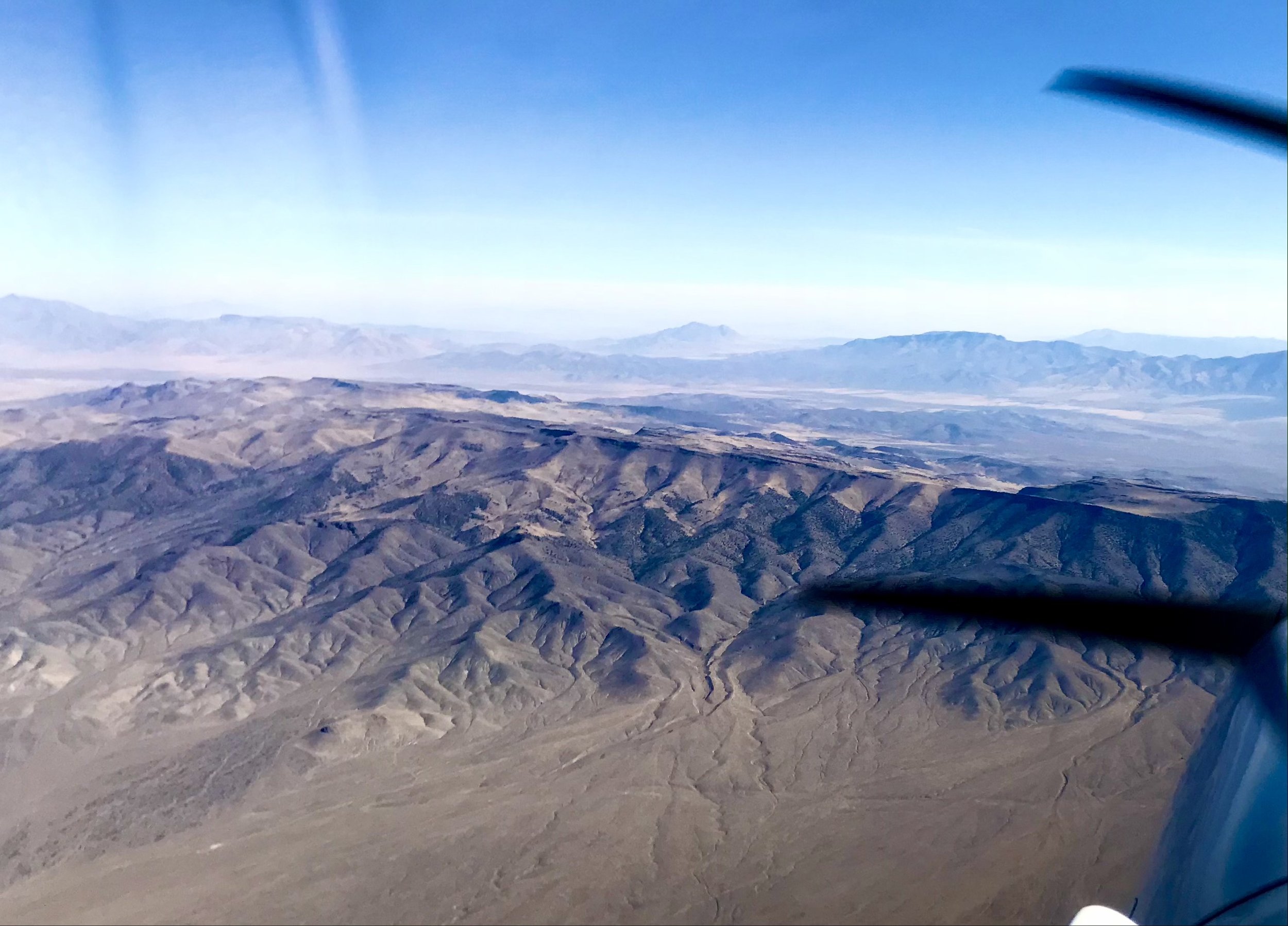 Flight over Pah Pah Range, Western Nevada (photo: Tom Dietz)