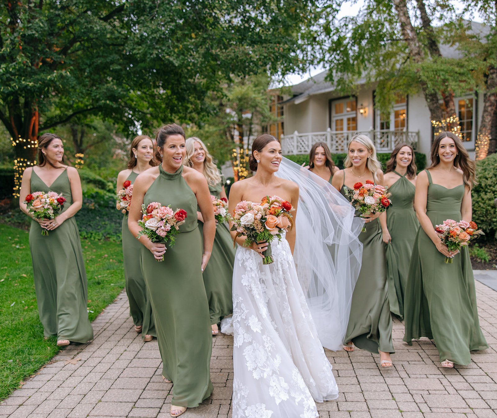saddle-and-cycle-club-wedding-chicago-bridesmaids.jpg