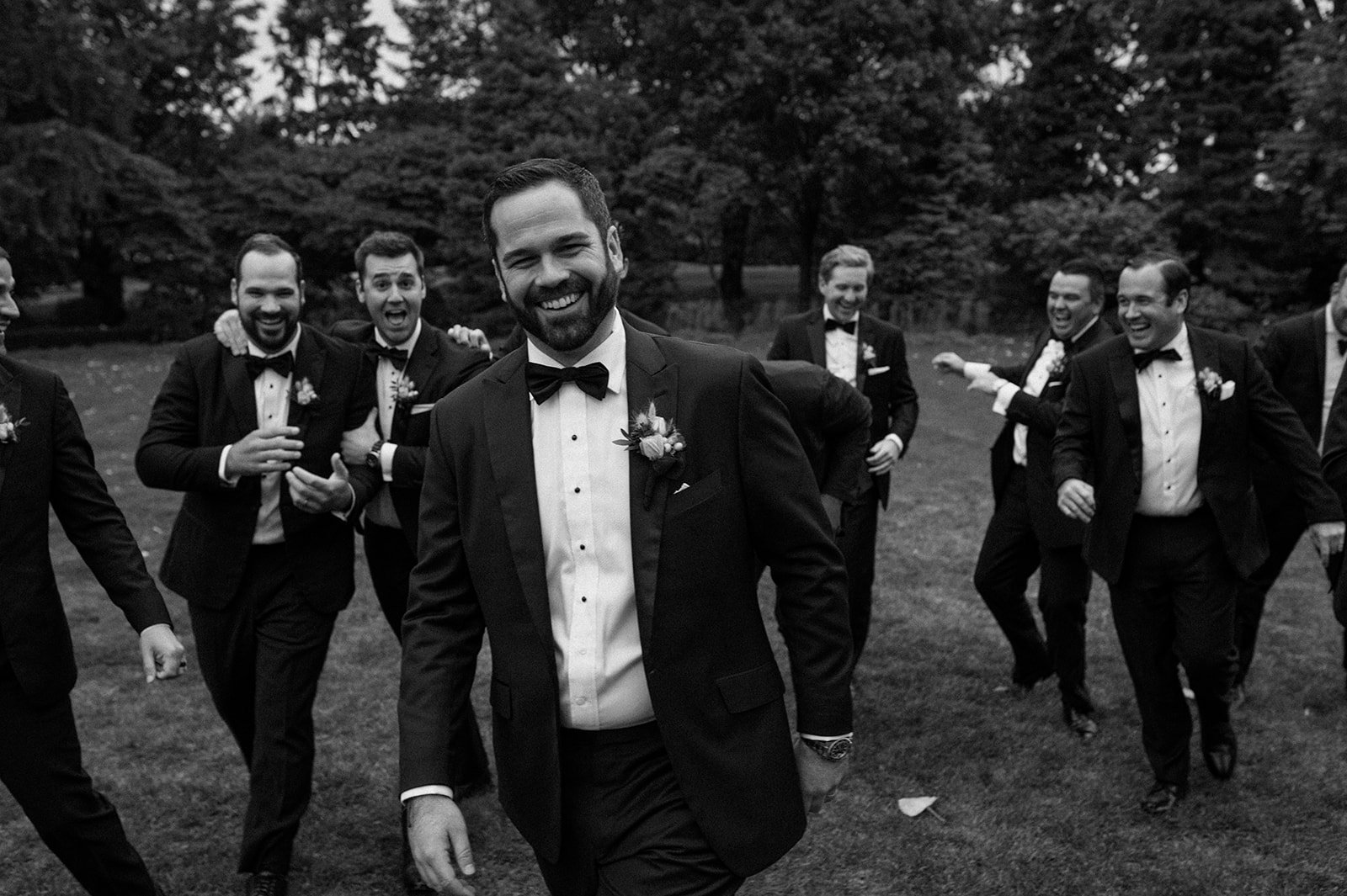saddle-and-cycle-club-wedding-chicago-editorial-portraits.jpg