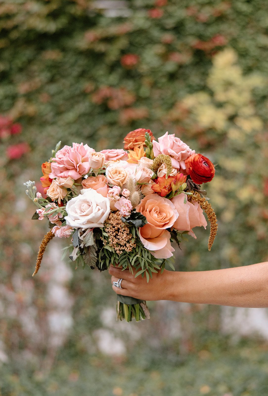 stunning fall floral bridal bouquet