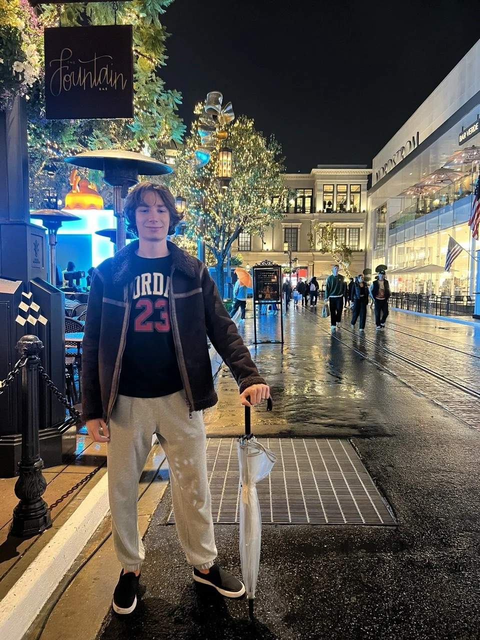 2025-12-18 22.34.46.jpg