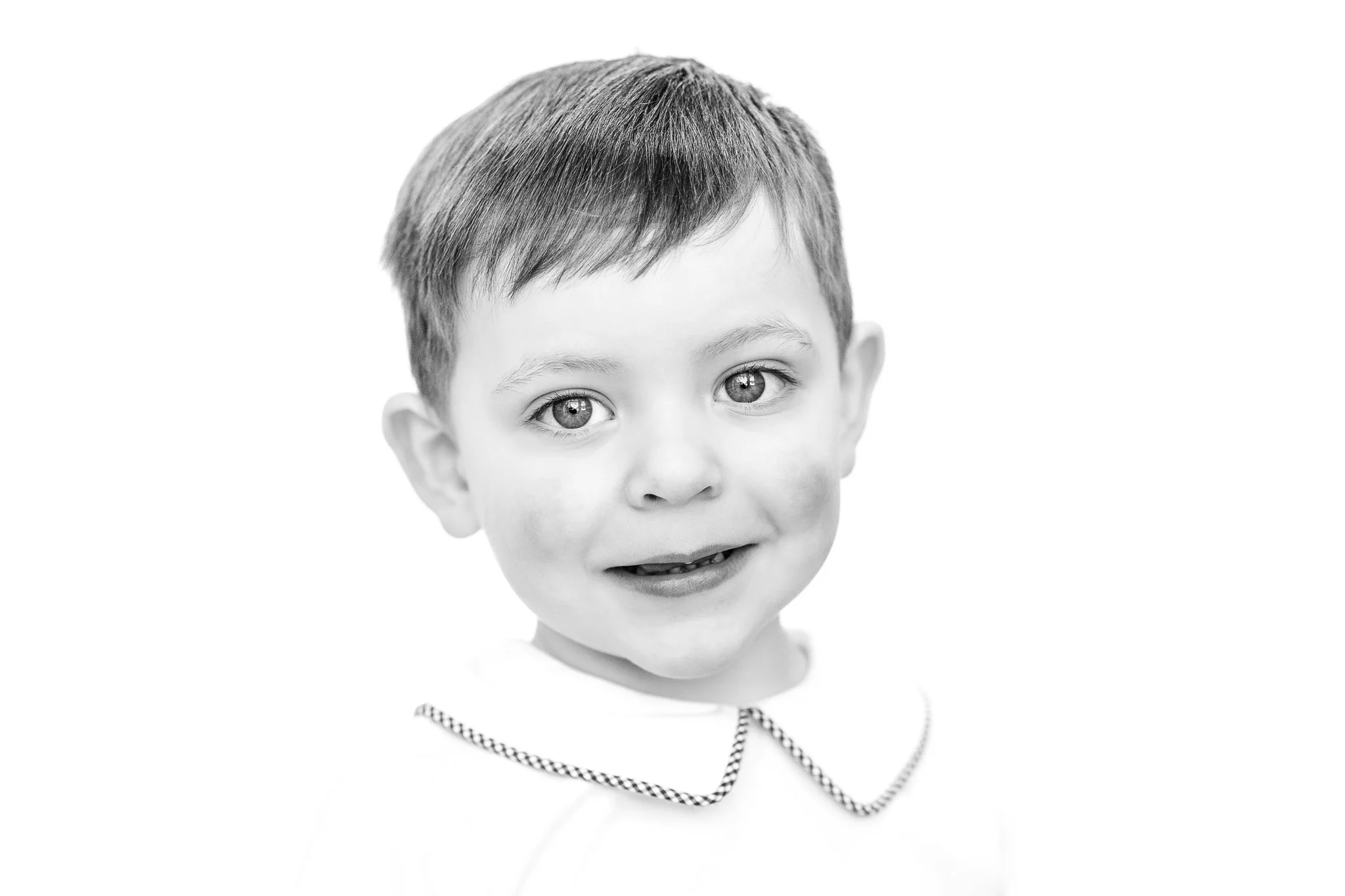 Fine Art School Portrait Photography in Memphis Tennessee by Caitlin Ross Photography. Caitlin Ross is a photographer in Memphis TN specializing in family photography, newborn photography, school portrait photography, and heirloom fine art portrait p