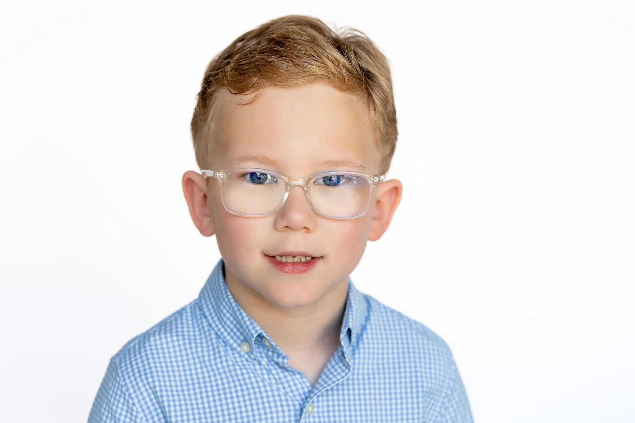 Fine Art School Portrait Photography in Memphis Tennessee by Caitlin Ross Photography. Caitlin Ross is a photographer in Memphis TN specializing in family photography, newborn photography, school portrait photography, and heirloom fine art portrait p