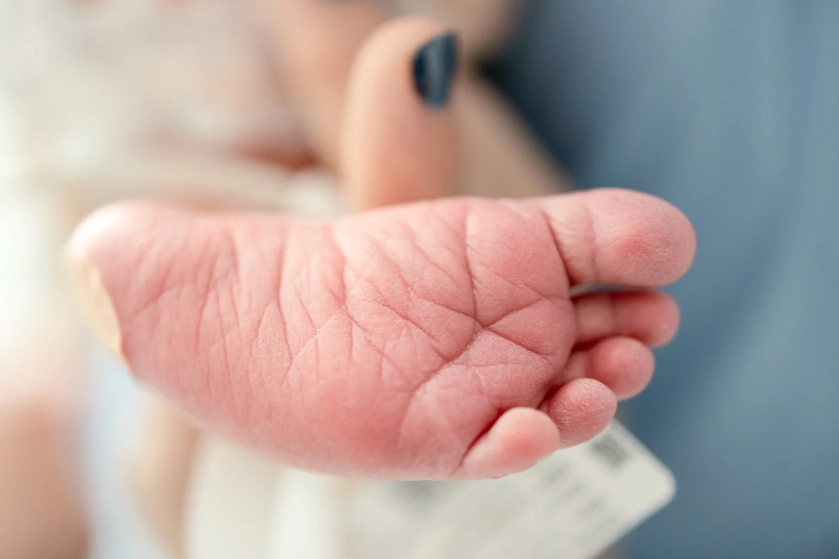newborn birth photography memphis-39.jpg