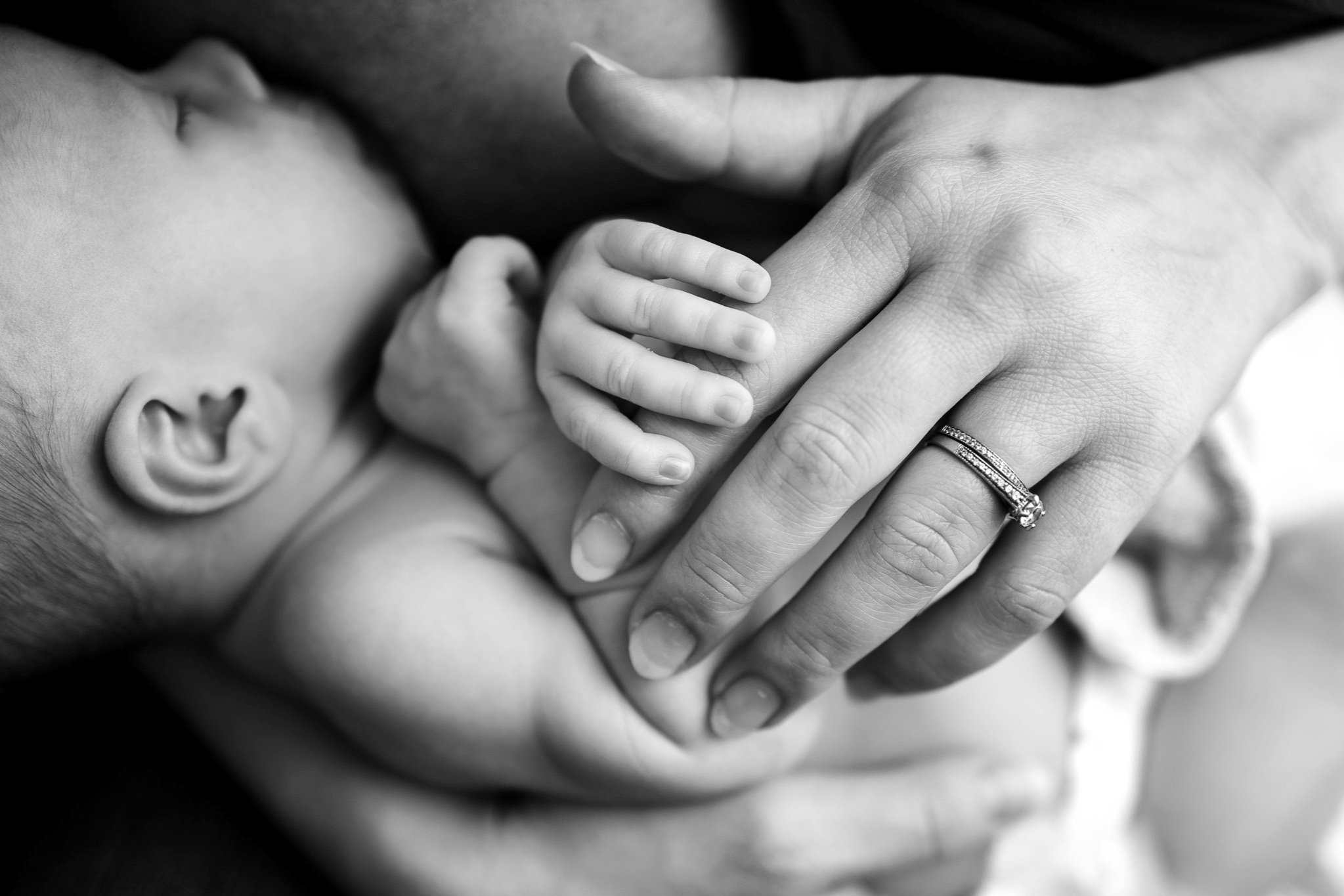 Memphis Newborn Photographer in Home-186.jpg
