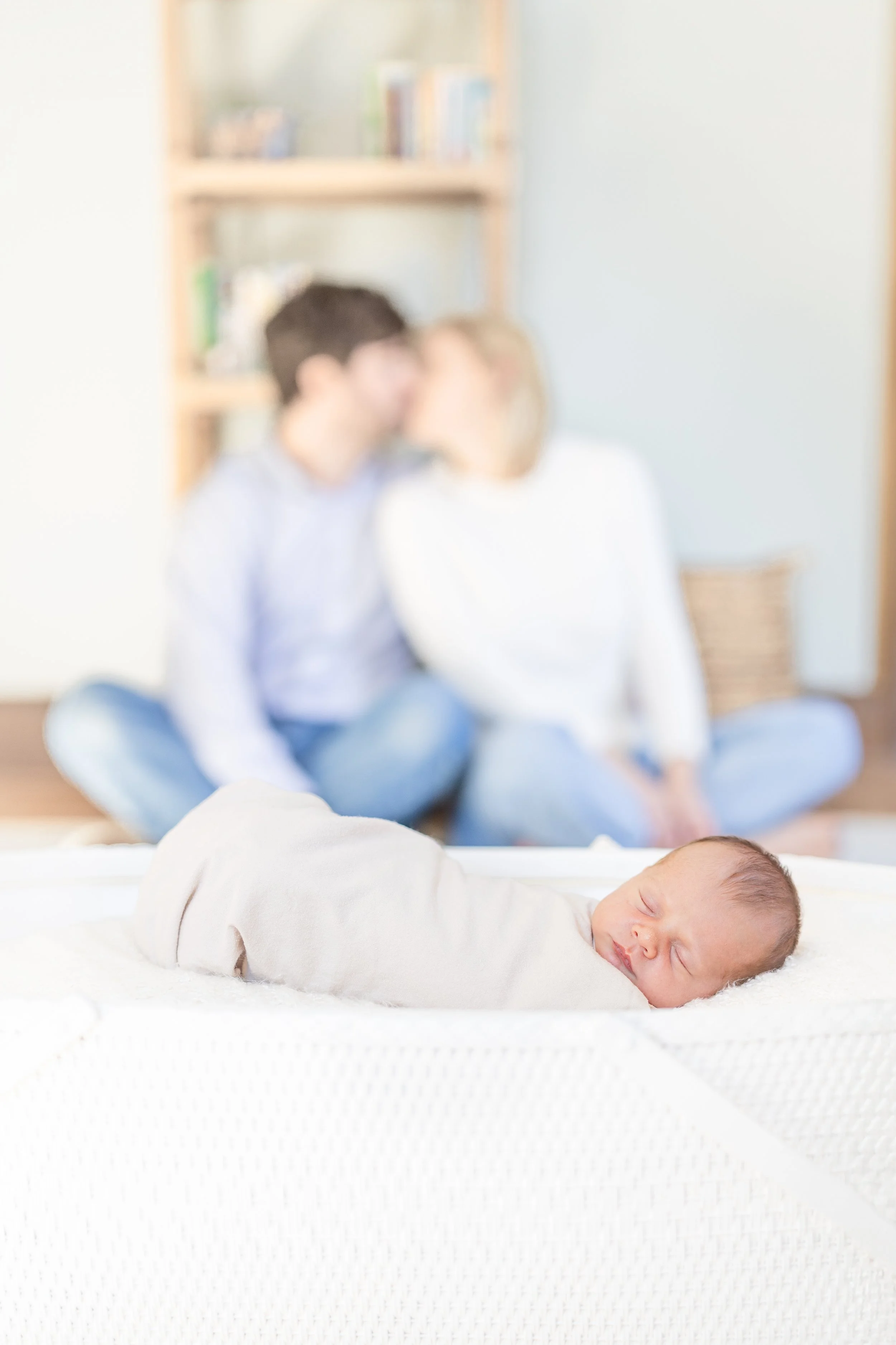 Caitlin Ross is a Memphis TN photographer specializing in newborns and families