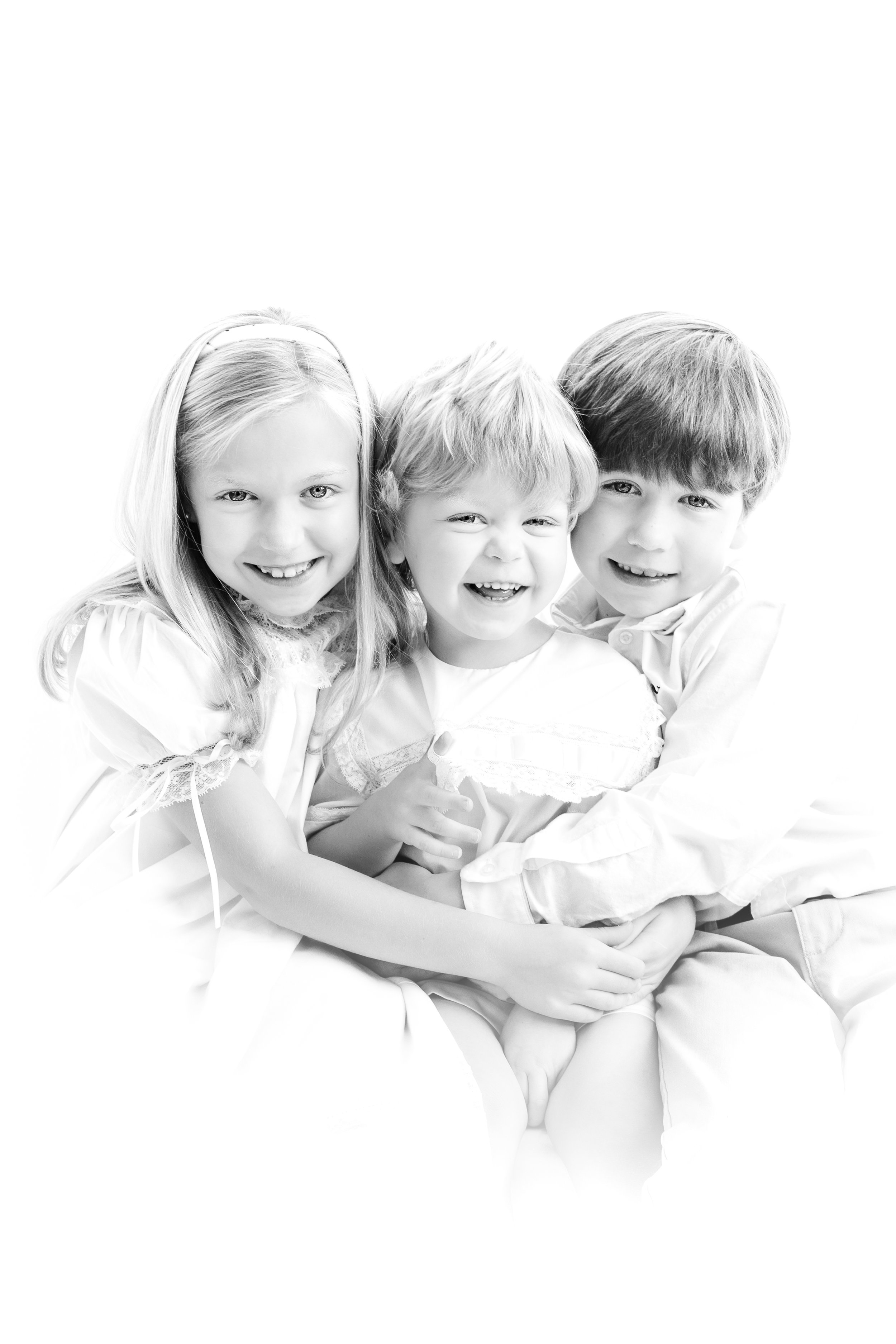 Memphis Tennessee Hierloom Portrait Photography by Caitlin Ross Photography. Caitlin Ross also specializes in family photography, newborn photography, and fine art school portrait photography