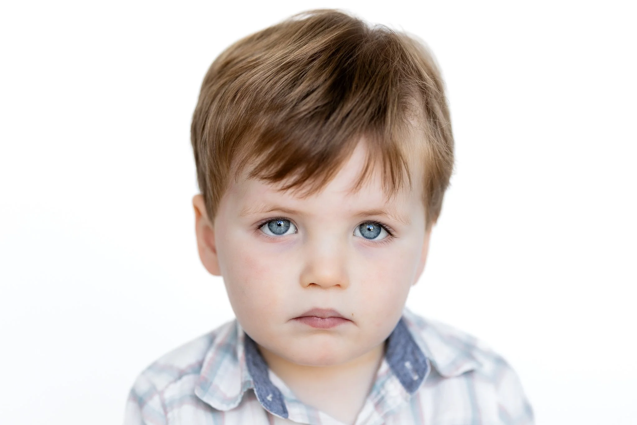 Fine Art School Portrait Photography in Memphis Tennessee by Caitlin Ross Photography. Caitlin Ross is a photographer in Memphis TN specializing in family photography, newborn photography, school portrait photography, and heirloom fine art portrait p
