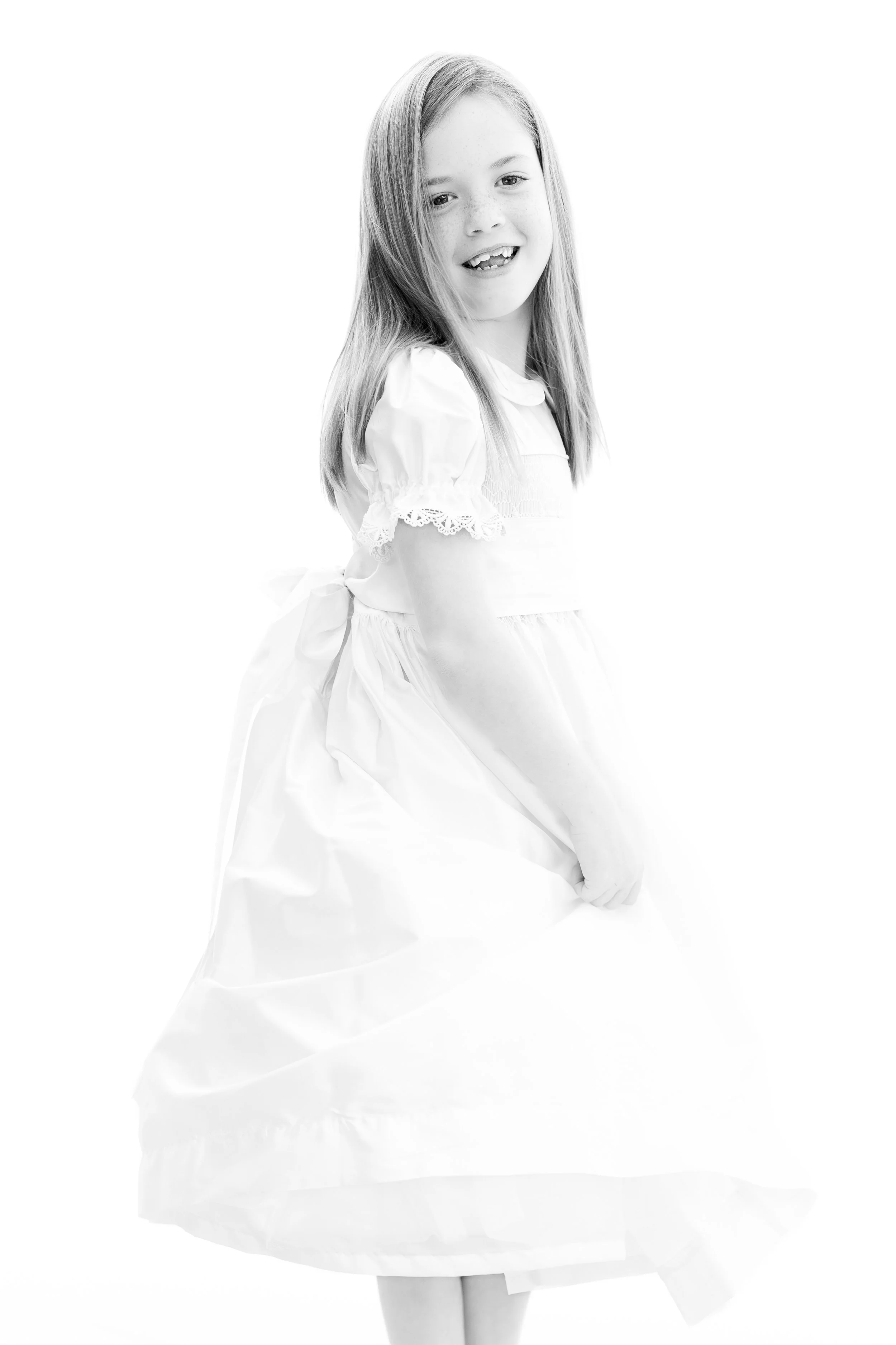Memphis Tennessee Hierloom Portrait Photography by Caitlin Ross Photography. Caitlin Ross also specializes in family photography, newborn photography, and fine art school portrait photography