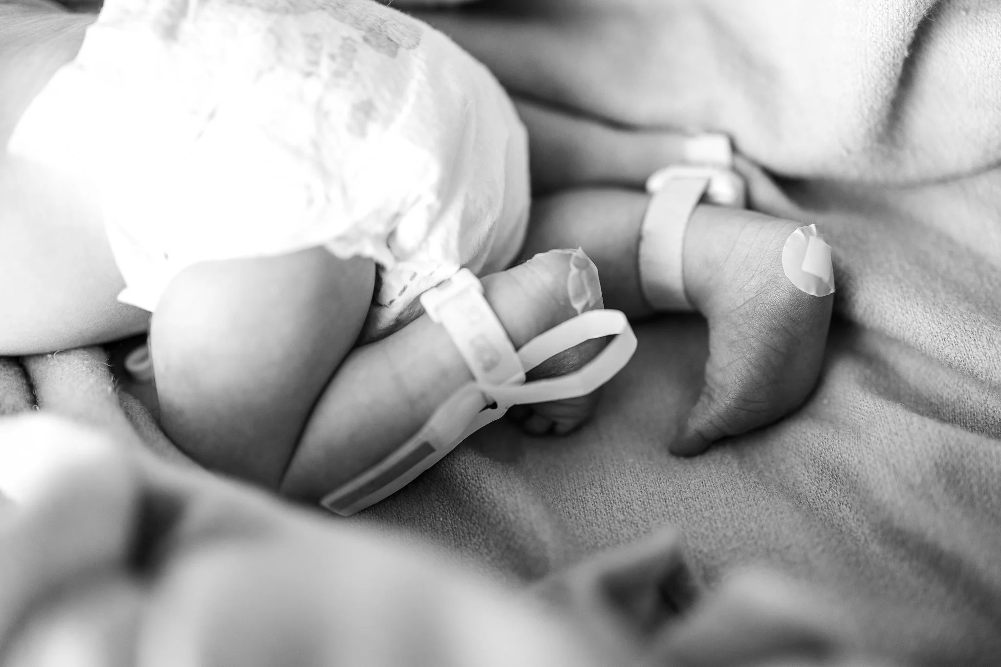 newborn baby feet with bandaid after hospital bloodiest in memphis tn 