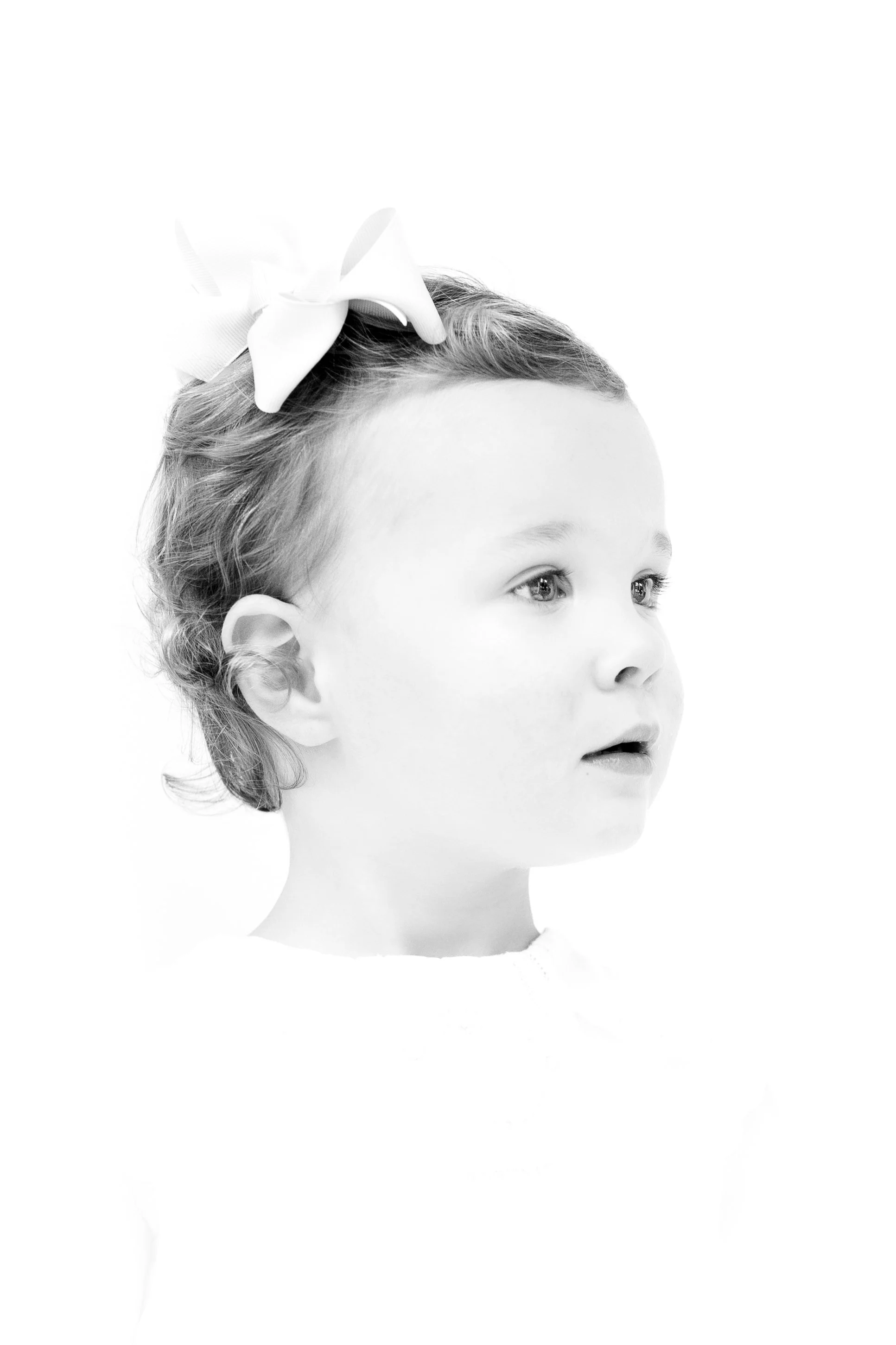 Memphis Tennessee Hierloom Portrait Photography by Caitlin Ross Photography. Caitlin Ross also specializes in family photography, newborn photography, and fine art school portrait photography