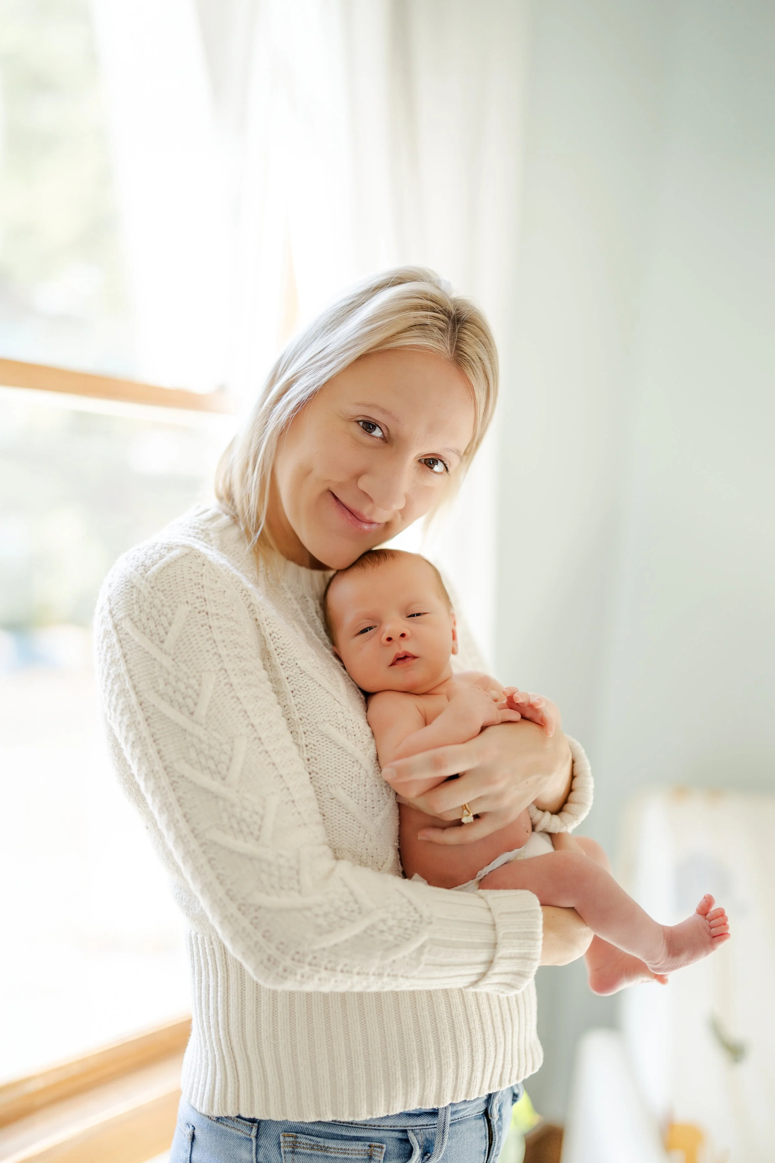 Caitlin Ross is a photographer in MEMPHIS Tennessee specializing in newborn and family photography. Caitlin Ross photography also offers Heirloom black and white portraits and fine art school photography