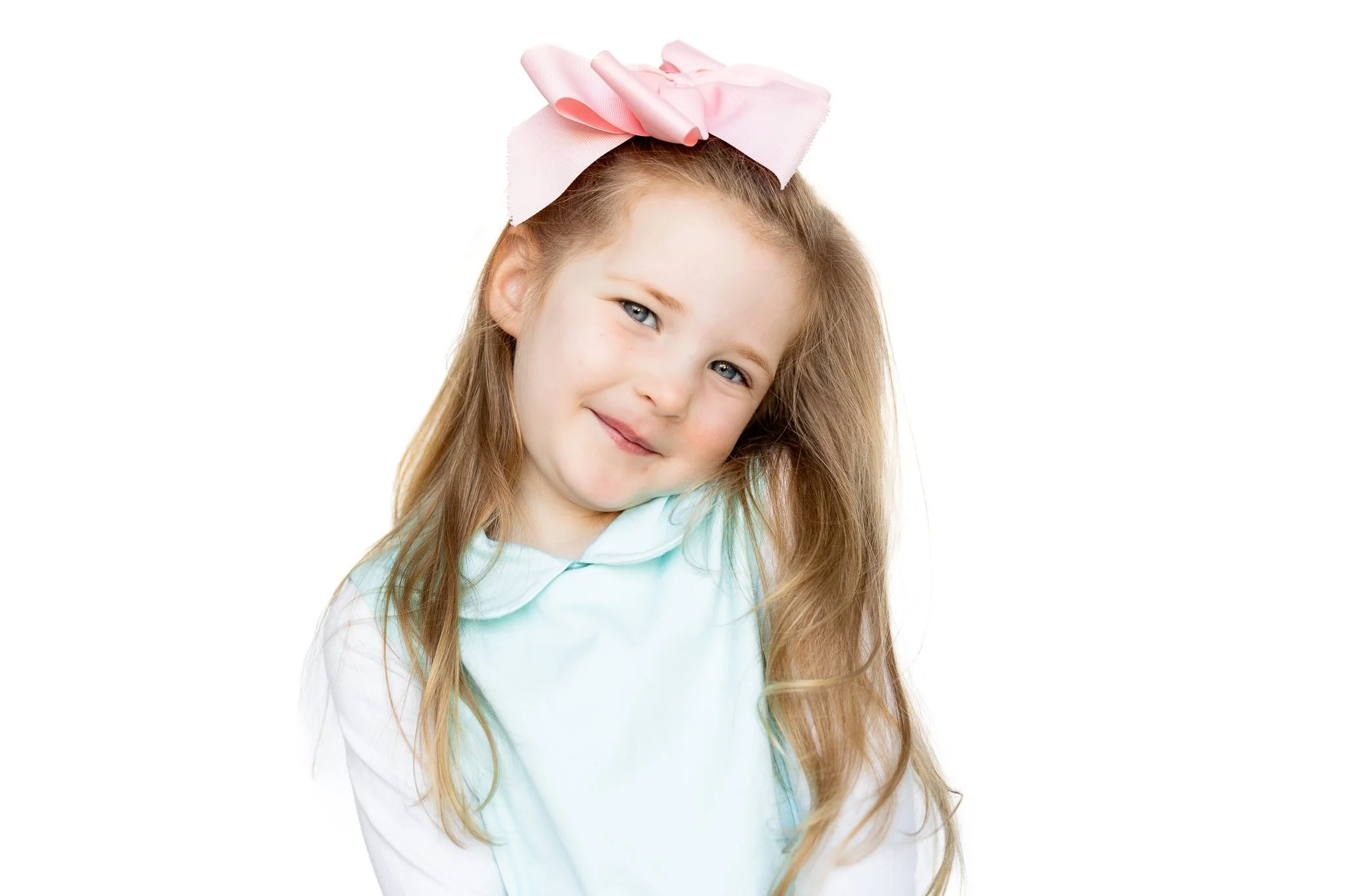 Fine Art School Portrait Photography in Memphis Tennessee by Caitlin Ross Photography. Caitlin Ross is a photographer in Memphis TN specializing in family photography, newborn photography, school portrait photography, and heirloom fine art portrait p