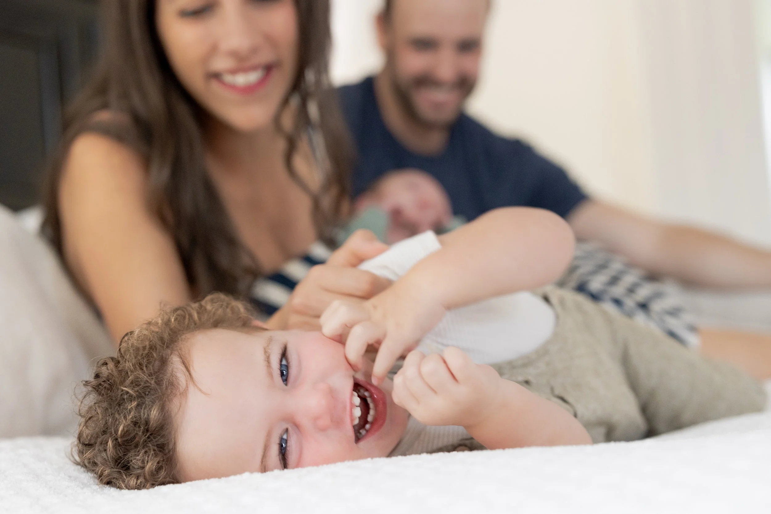 Caitlin Ross is a photographer in MEMPHIS Tennessee specializing in newborn and family photography. Caitlin Ross photography also offers Heirloom black and white portraits and fine art school photography