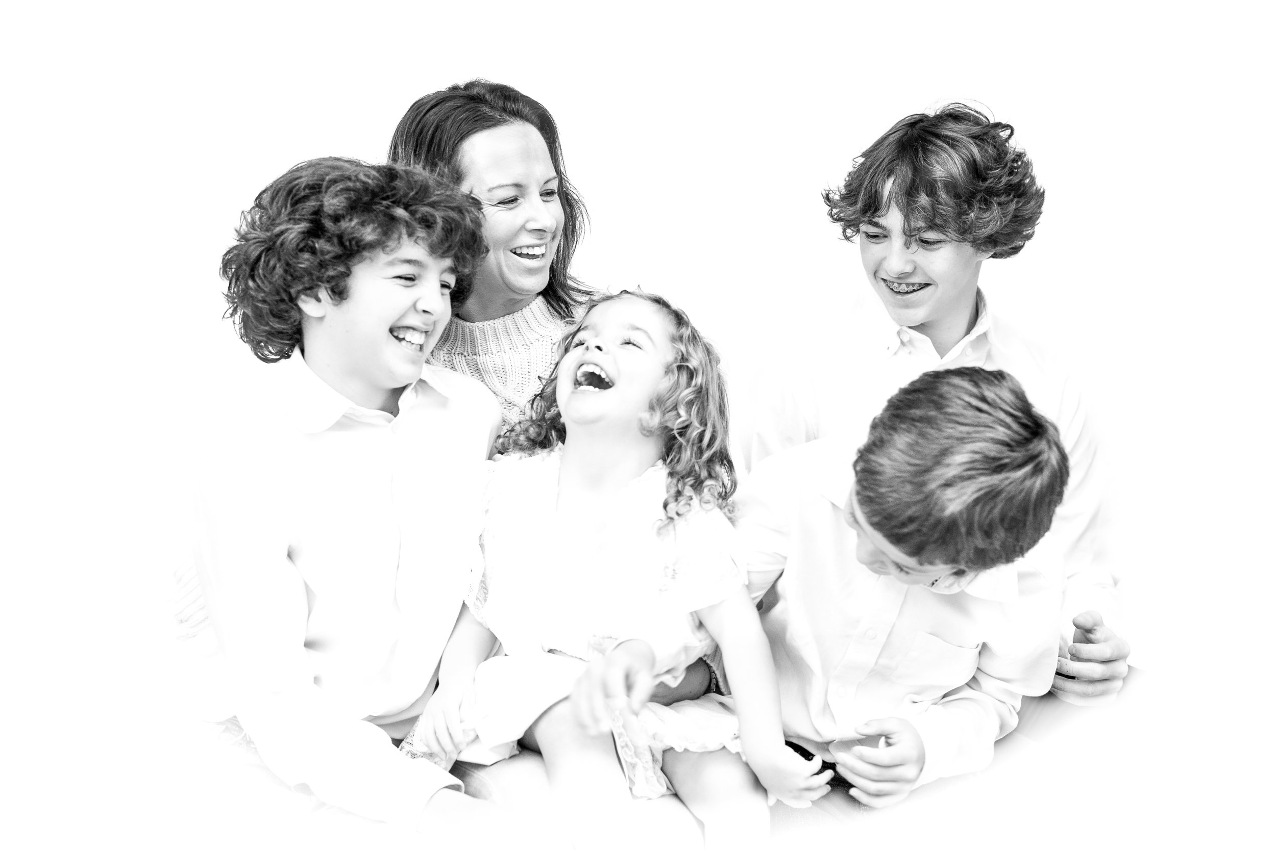 Memphis Tennessee Hierloom Portrait Photography by Caitlin Ross Photography. Caitlin Ross also specializes in family photography, newborn photography, and fine art school portrait photography