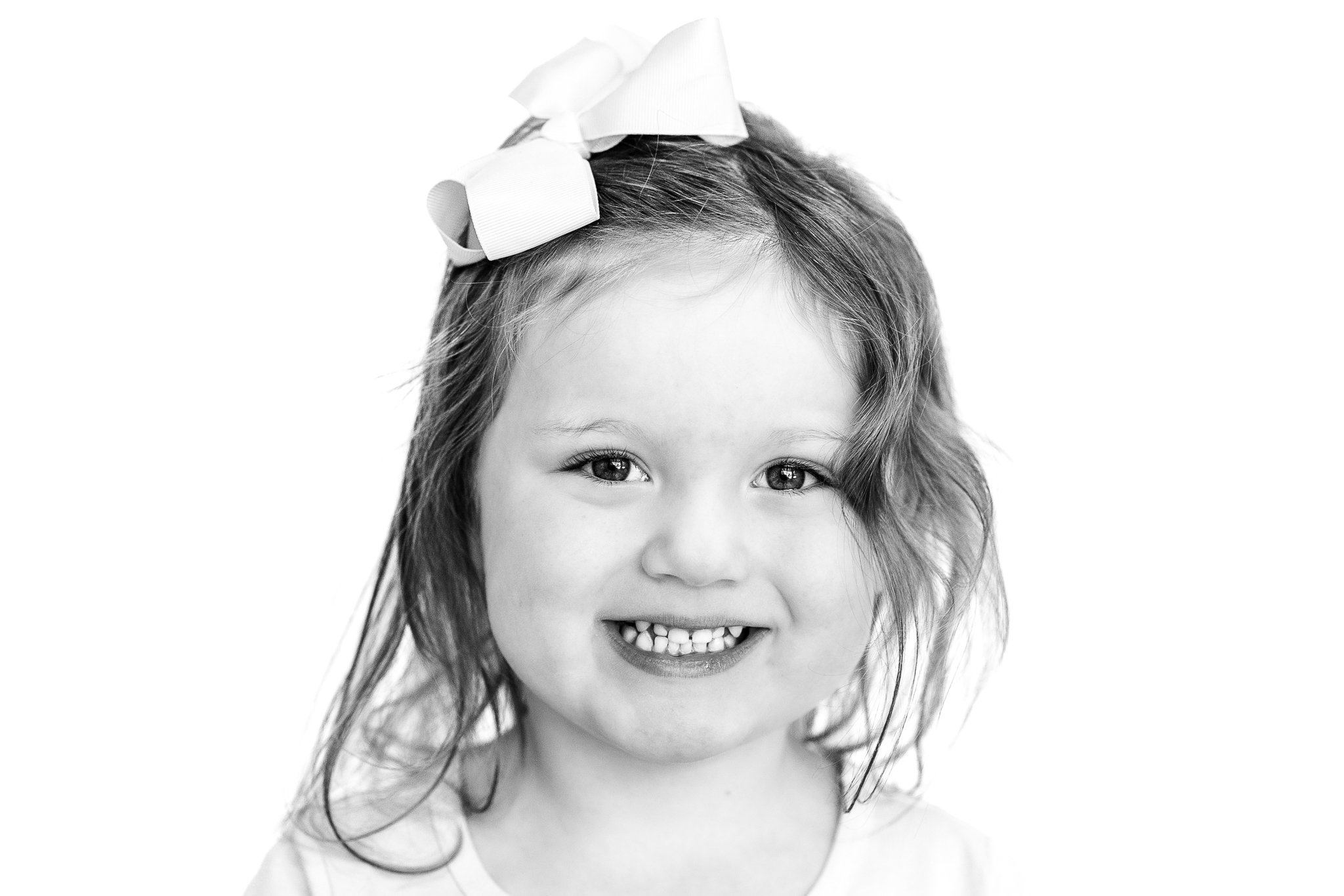 Fine Art School Portrait Photography in Memphis Tennessee by Caitlin Ross Photography. Caitlin Ross is a photographer in Memphis TN specializing in family photography, newborn photography, school portrait photography, and heirloom fine art portrait p