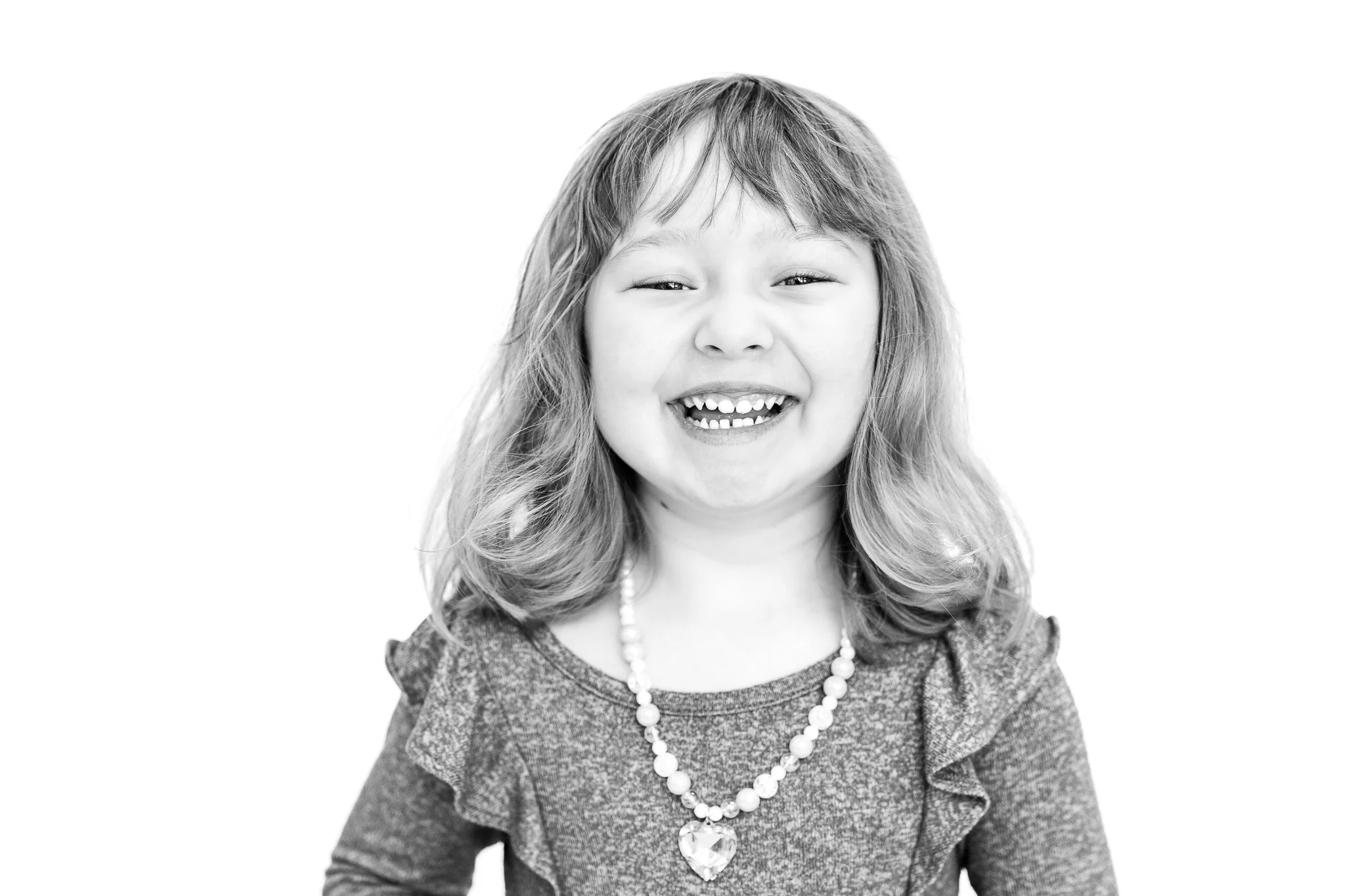 Fine Art School Portrait Photography in Memphis Tennessee by Caitlin Ross Photography. Caitlin Ross is a photographer in Memphis TN specializing in family photography, newborn photography, school portrait photography, and heirloom fine art portrait p