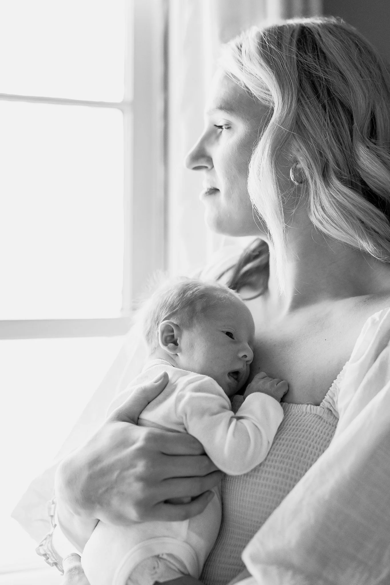 Caitlin Ross is a photographer in MEMPHIS Tennessee specializing in newborn and family photography. Caitlin Ross photography also offers Heirloom black and white portraits and fine art school photography