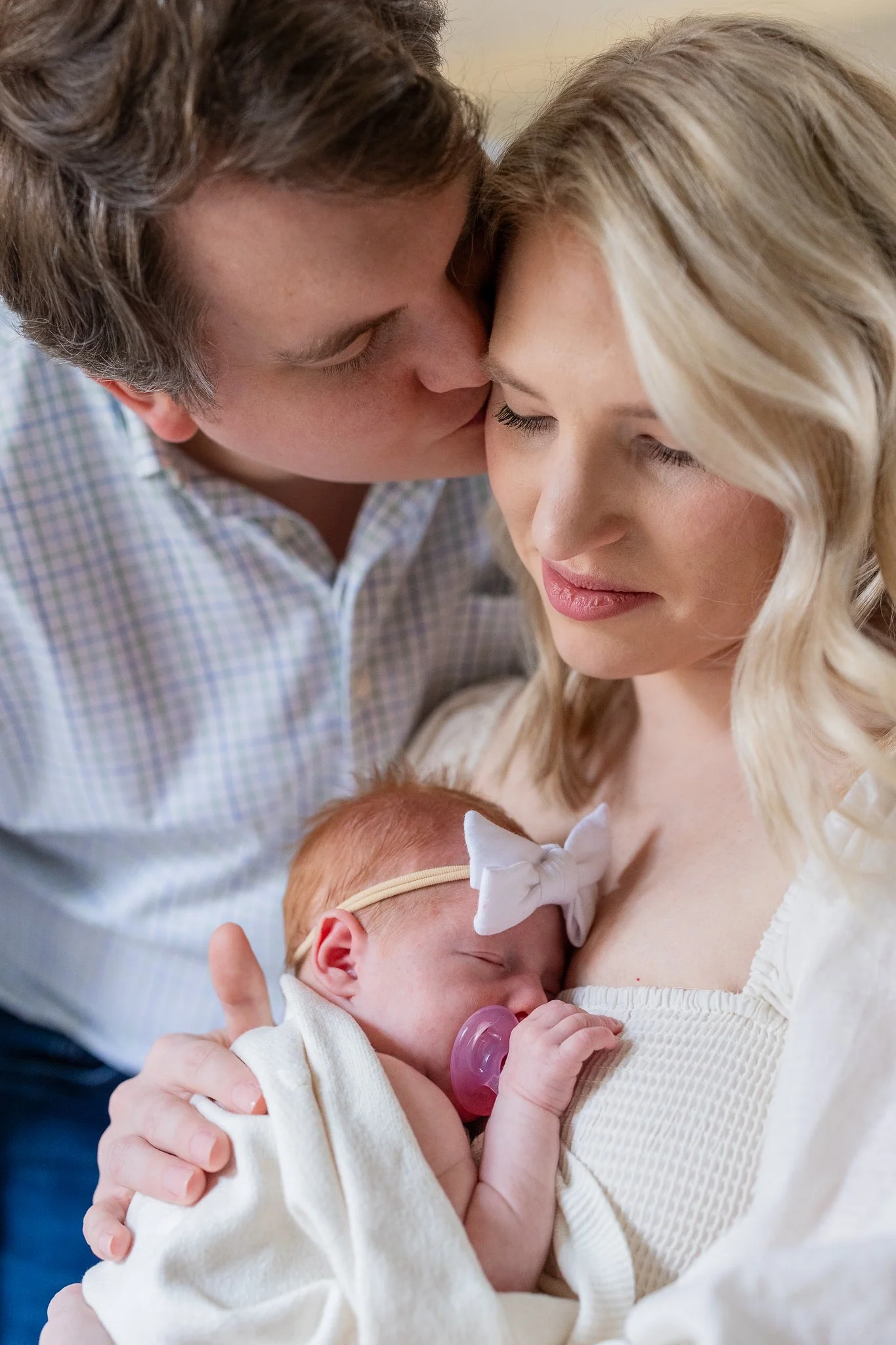 Caitlin Ross is a photographer in MEMPHIS Tennessee specializing in newborn and family photography. Caitlin Ross photography also offers Heirloom black and white portraits and fine art school photography