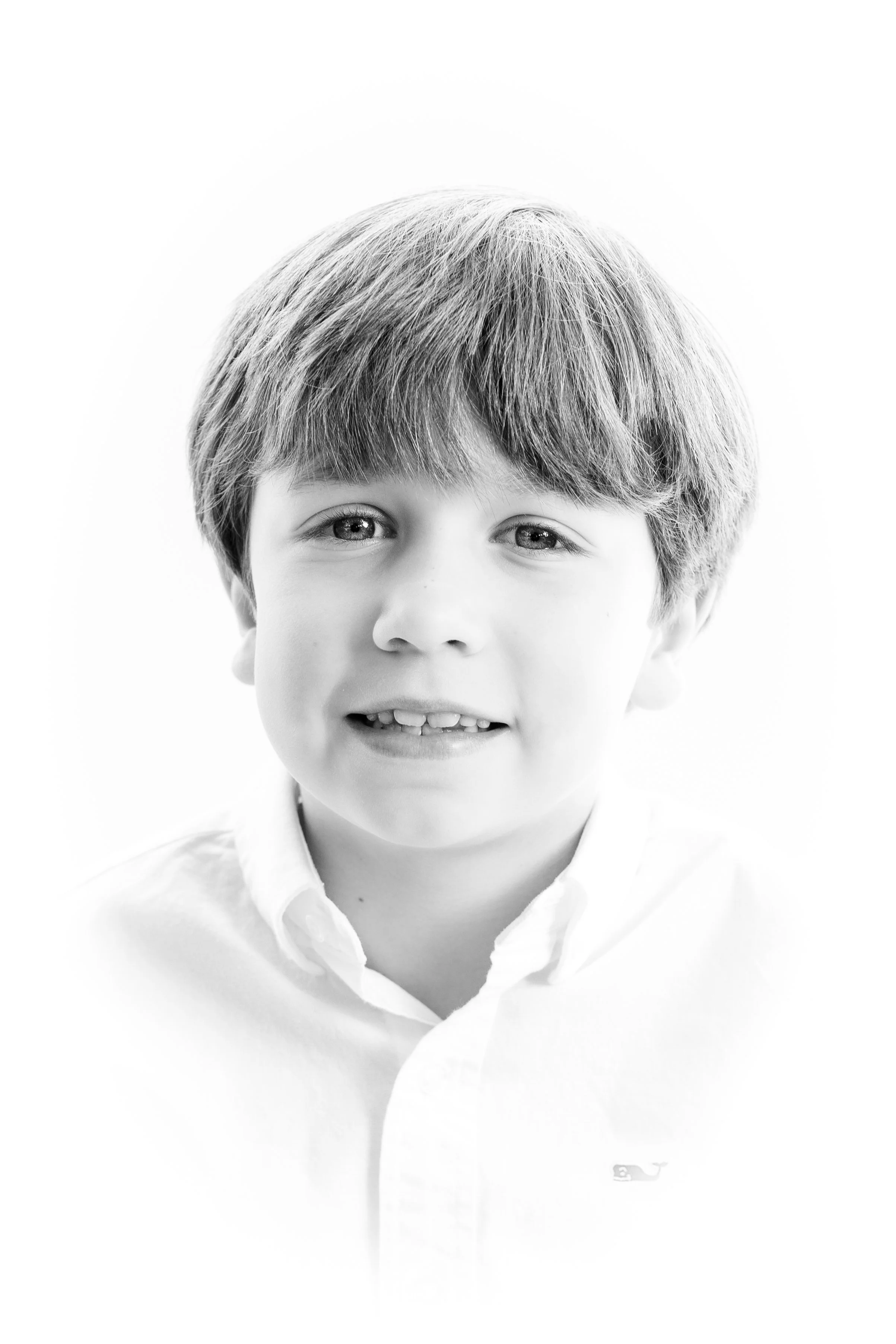 Memphis Tennessee Hierloom Portrait Photography by Caitlin Ross Photography. Caitlin Ross also specializes in family photography, newborn photography, and fine art school portrait photography