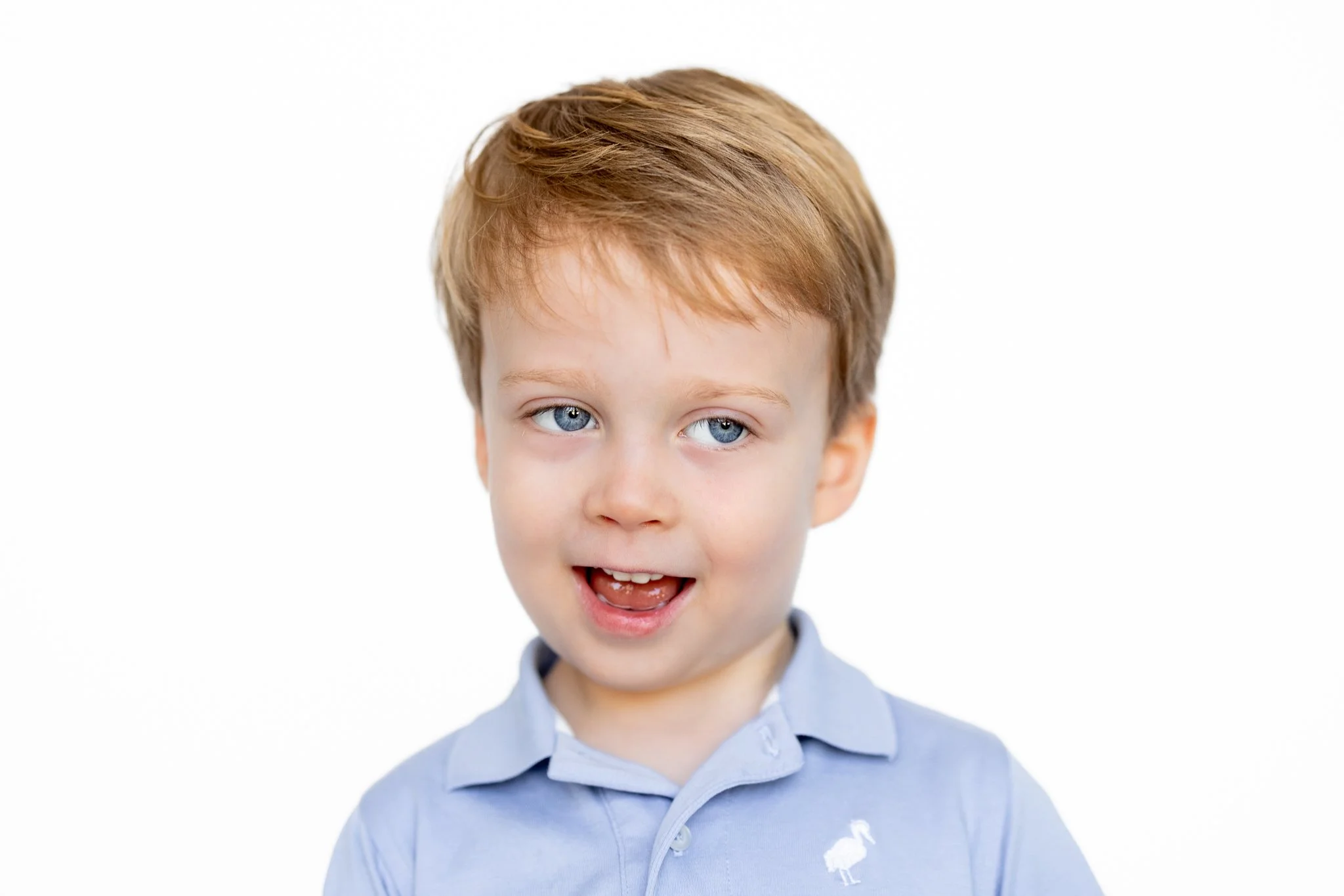 Fine Art School Portrait Photography in Memphis Tennessee by Caitlin Ross Photography. Caitlin Ross is a photographer in Memphis TN specializing in family photography, newborn photography, school portrait photography, and heirloom fine art portrait p