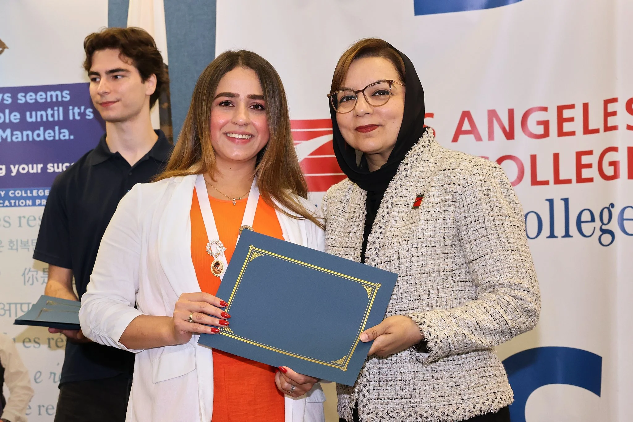 ©JUAN MENDOZA 2025-Noncredit Graduation LACC 20265586.jpg