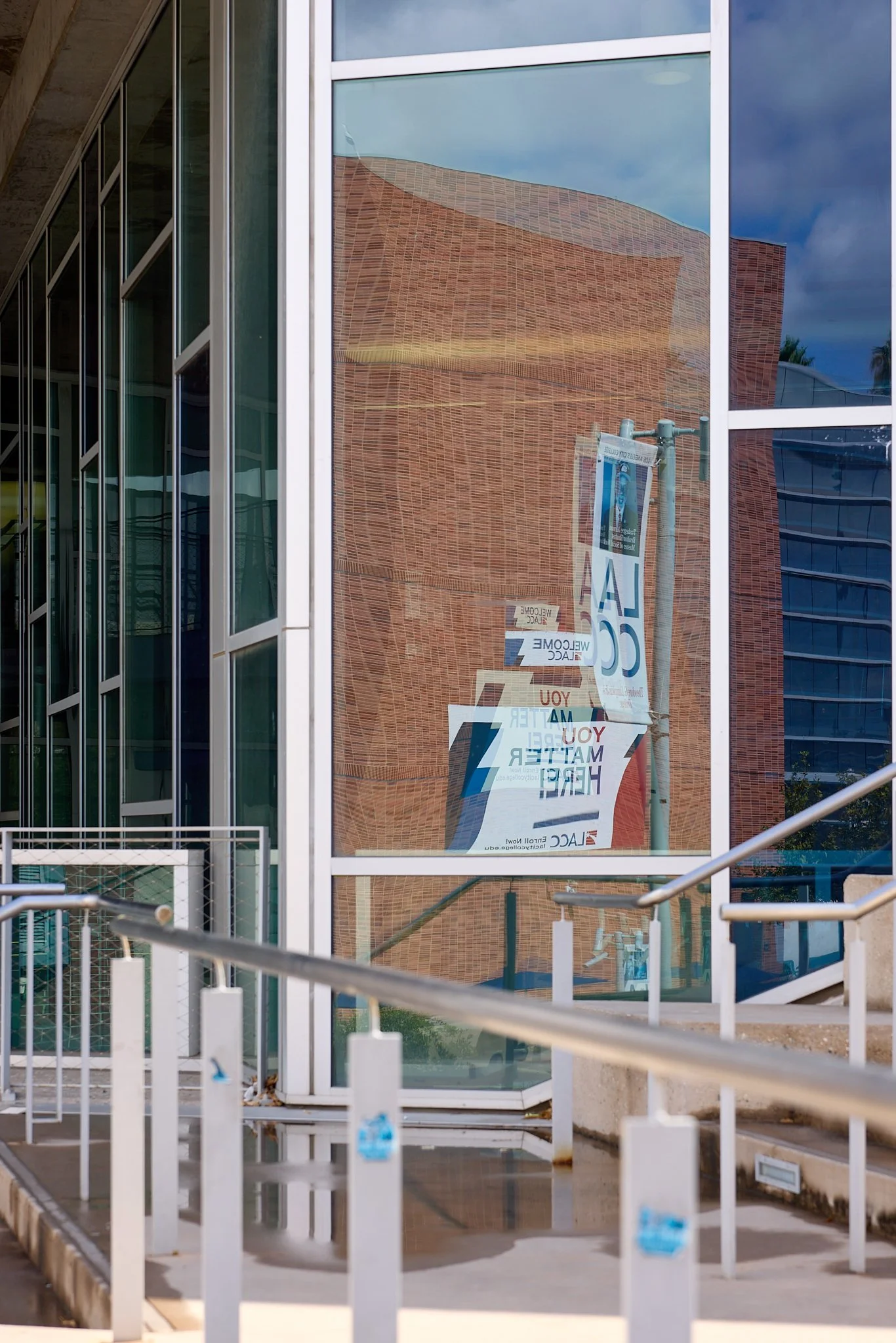 ©JUAN MENDOZA 2025-Light Reflexions3774.jpg