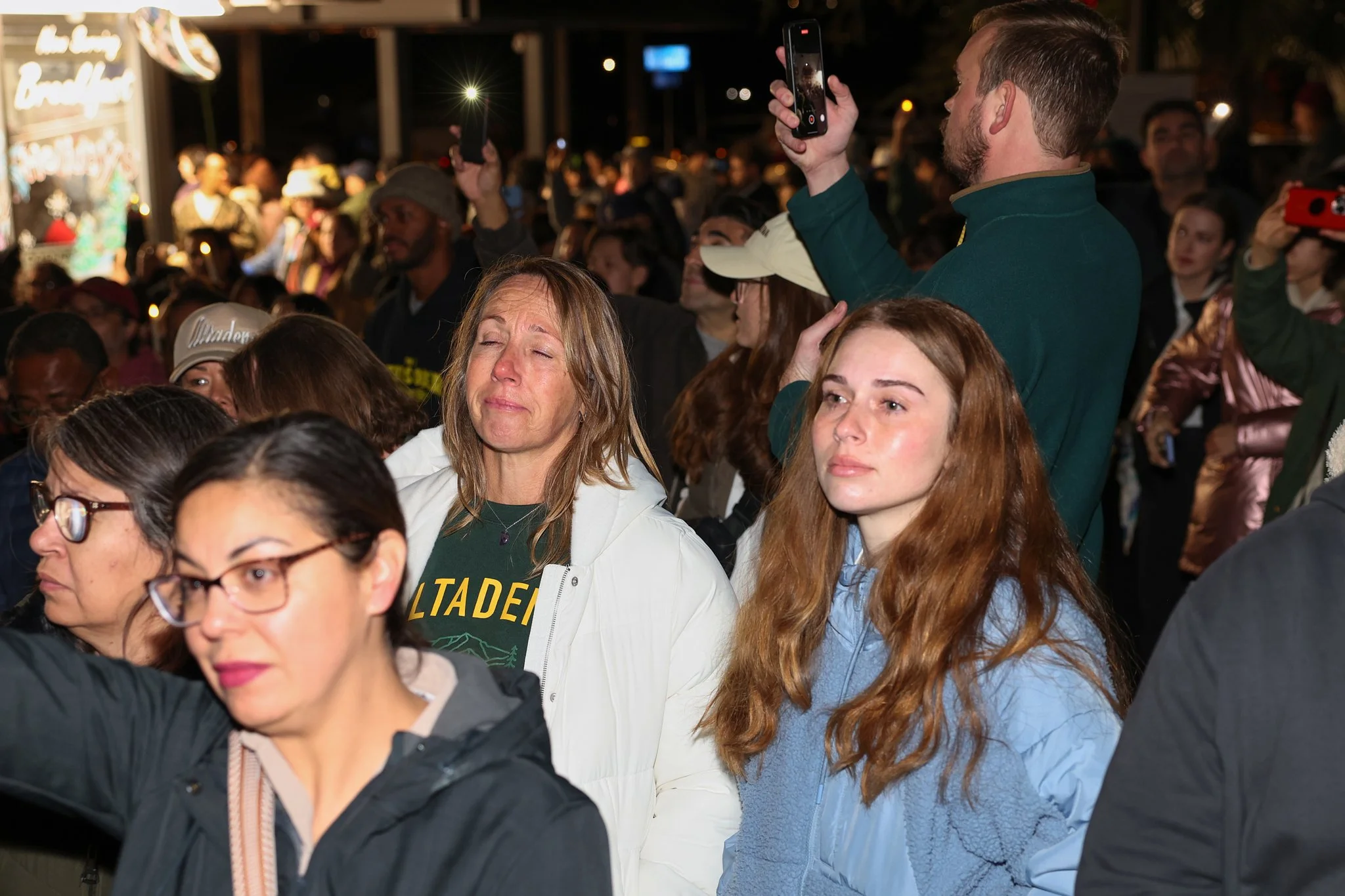 ©JUAN MENDOZA 2025-Candlelight Altadena3756.jpg