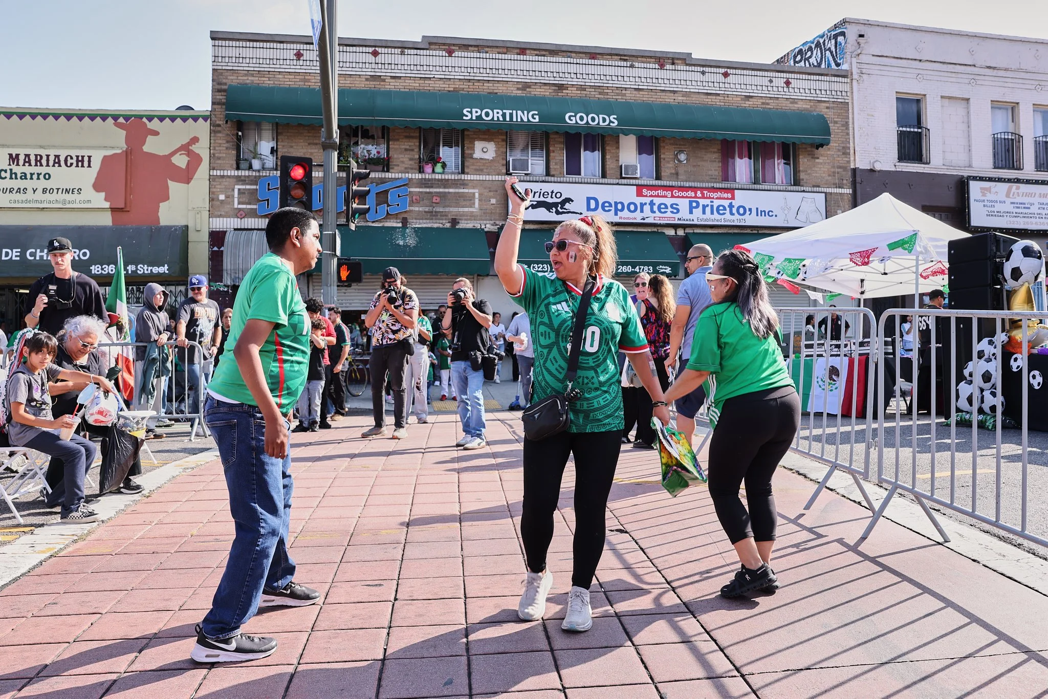 ©JUAN MENDOZA 2025-Boyle Heights Block Party5135.jpg
