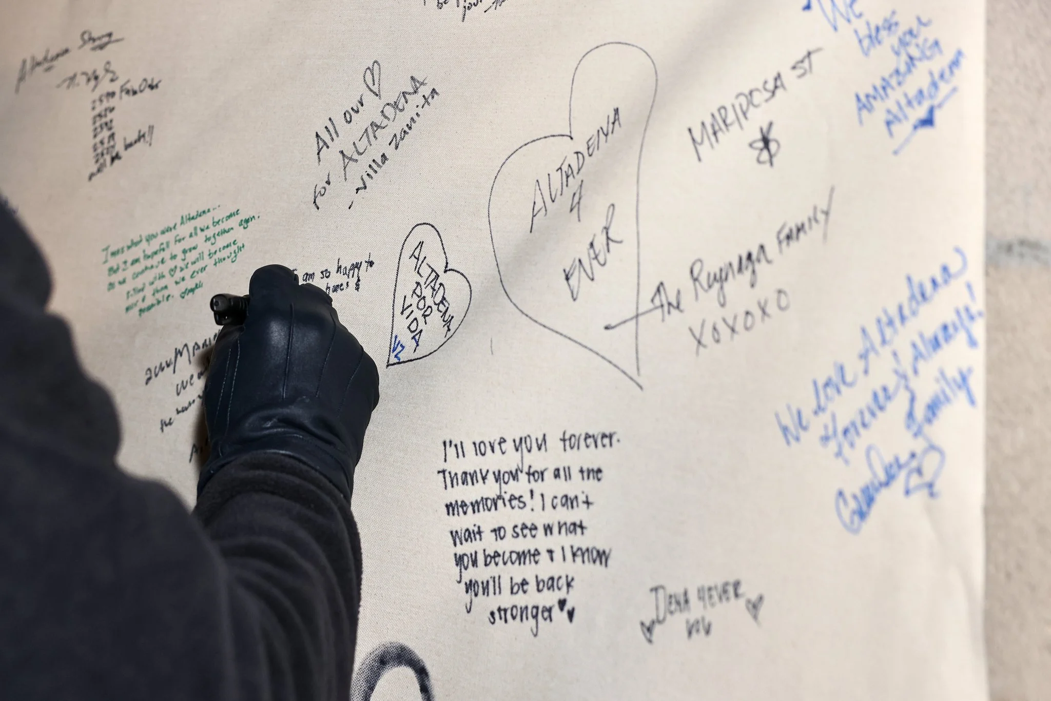 ©JUAN MENDOZA 2025-Candlelight Altadena3745.jpg