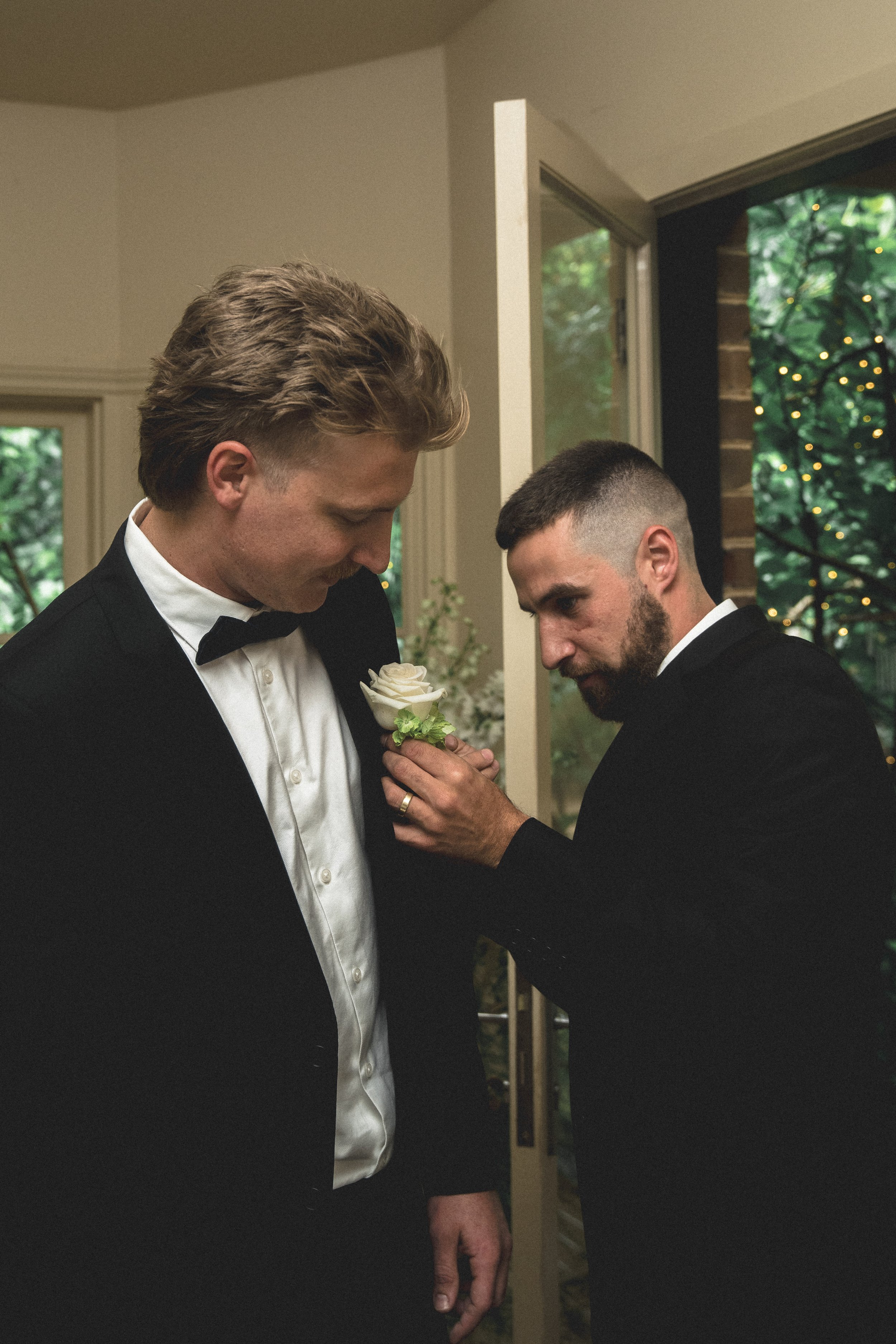 dazey studio wedding
shane biggs wedding
short hair bride
vintage glam bride melbourne
Hanakotoba florals florist melbourne
confetti society