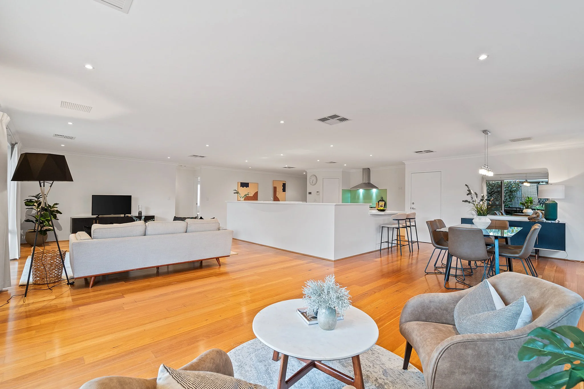 Realestate Edited165.jpg