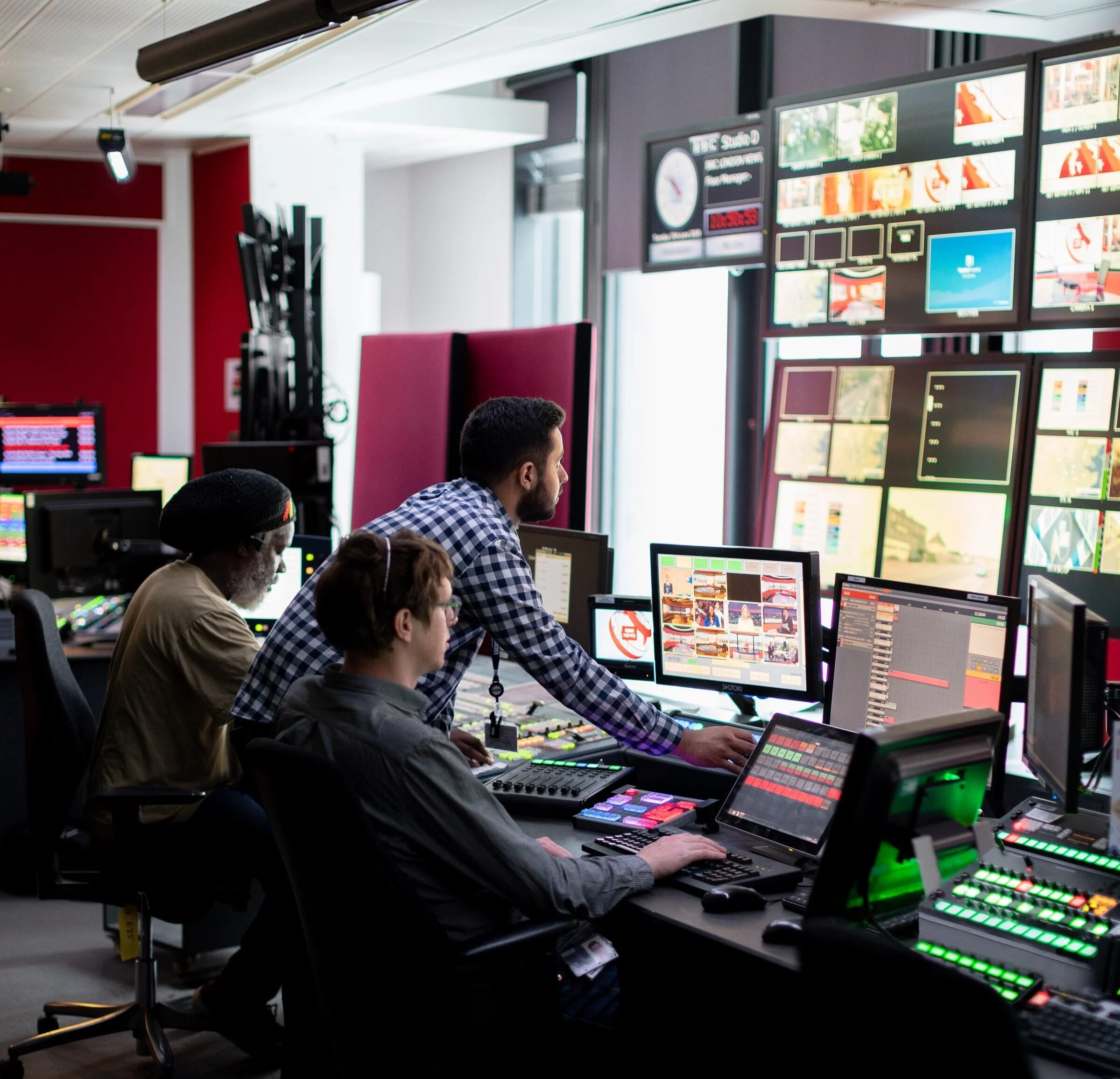 thisisengineering-raeng-w_zE6qlkQKA-unsplash-2.jpg