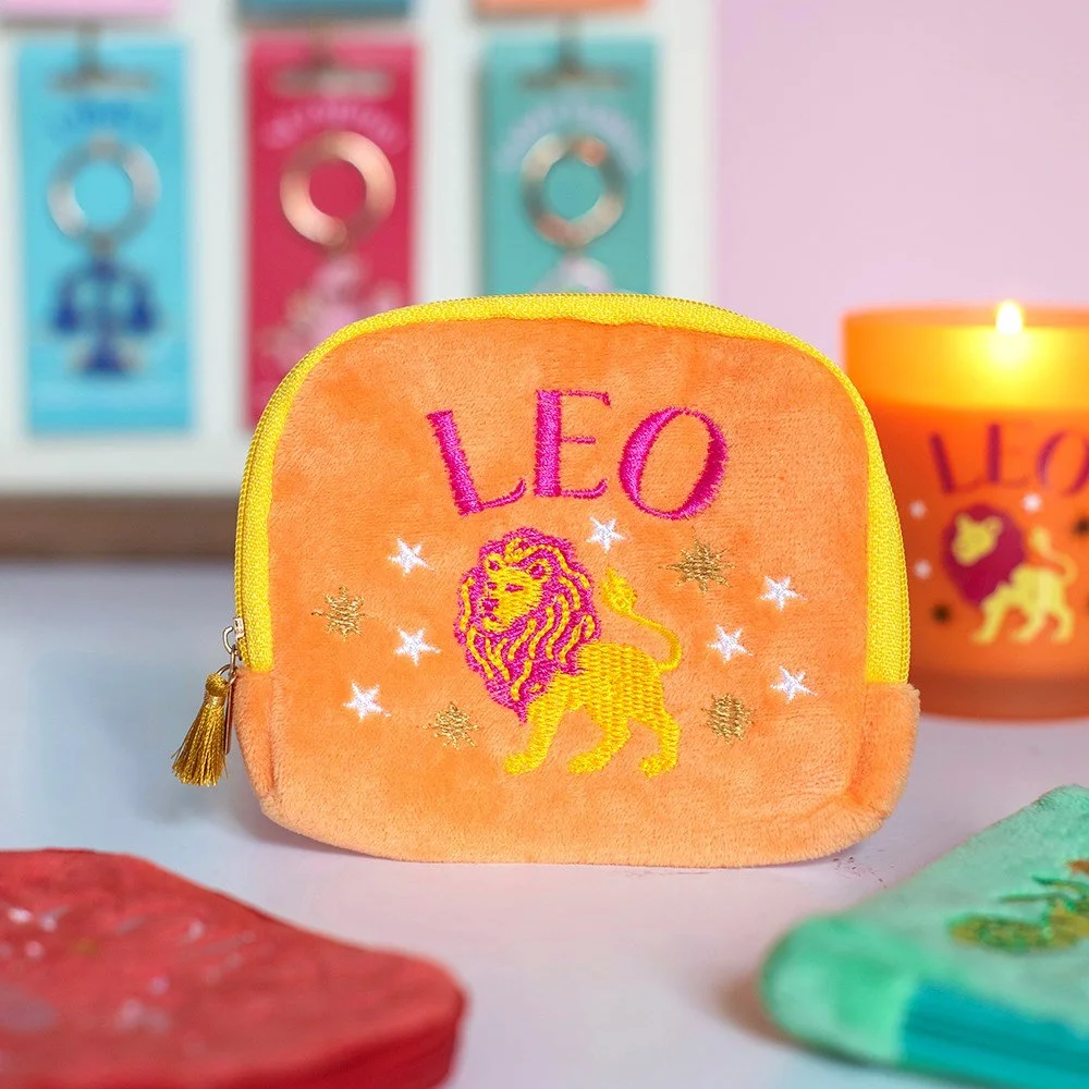 Leo Velvet Pouch.jpg