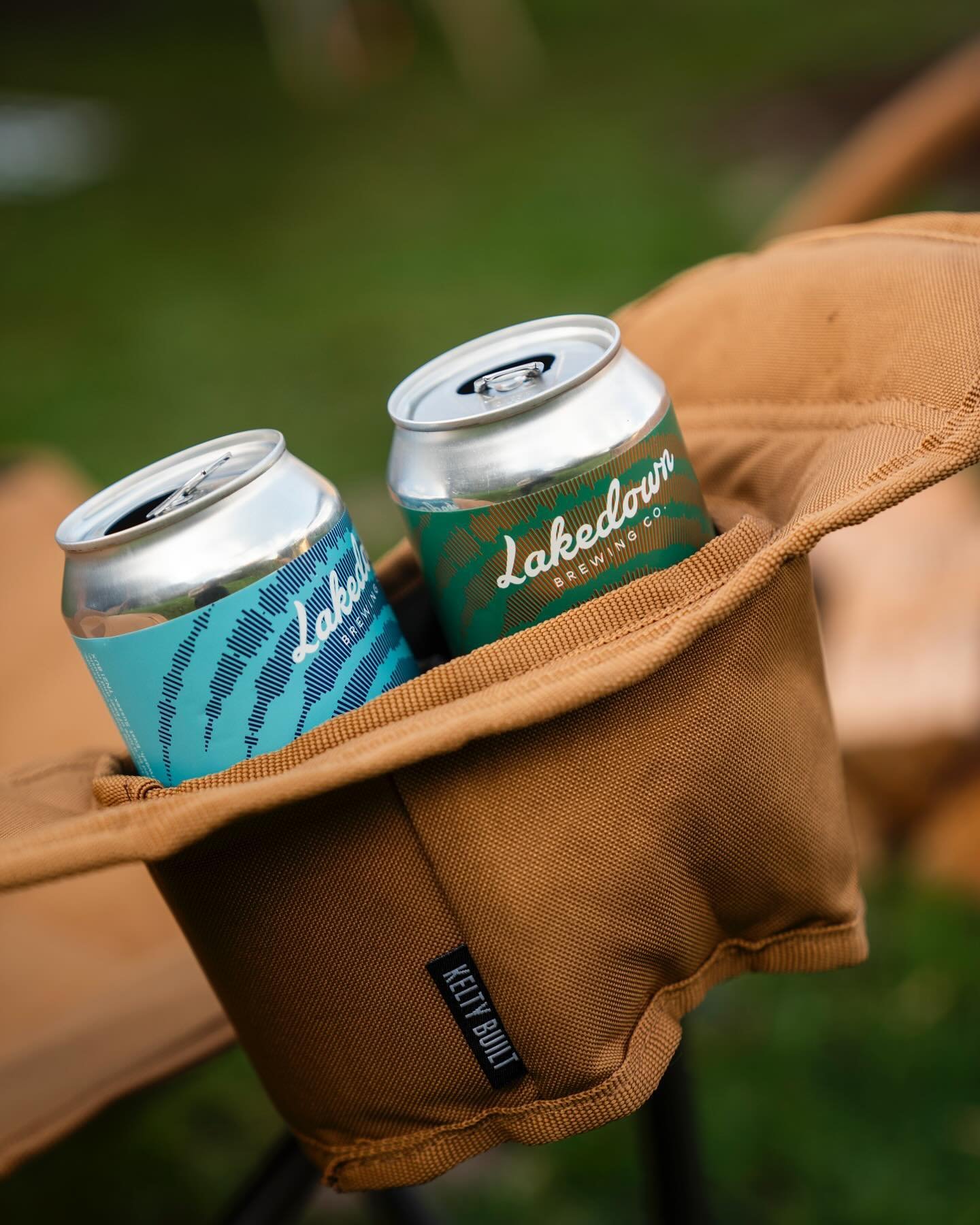A crisp cold one with a pizza in the mountains. 🏔️ I can&rsquo;t think of a better combination. 
@lakedownbrewingco really hit the spot! Delicious and meticulously brewed, using their innovative filtration system to create these crisp tailored flavo