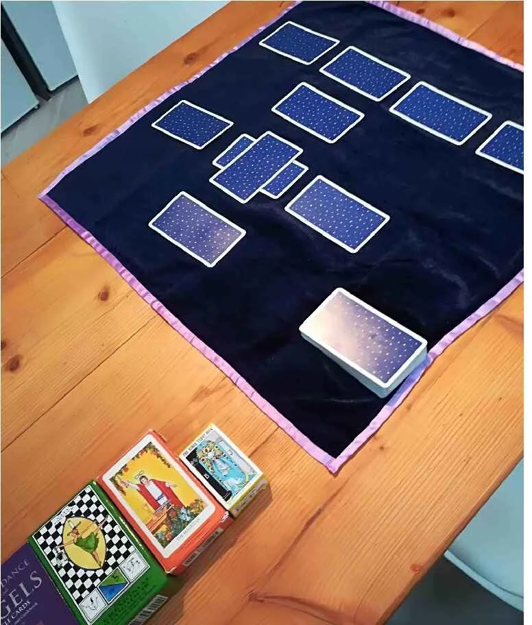 Comprehensive Introduction To Tarot Divination
