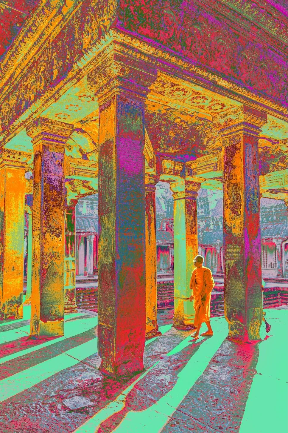entre les colonnes.jpeg