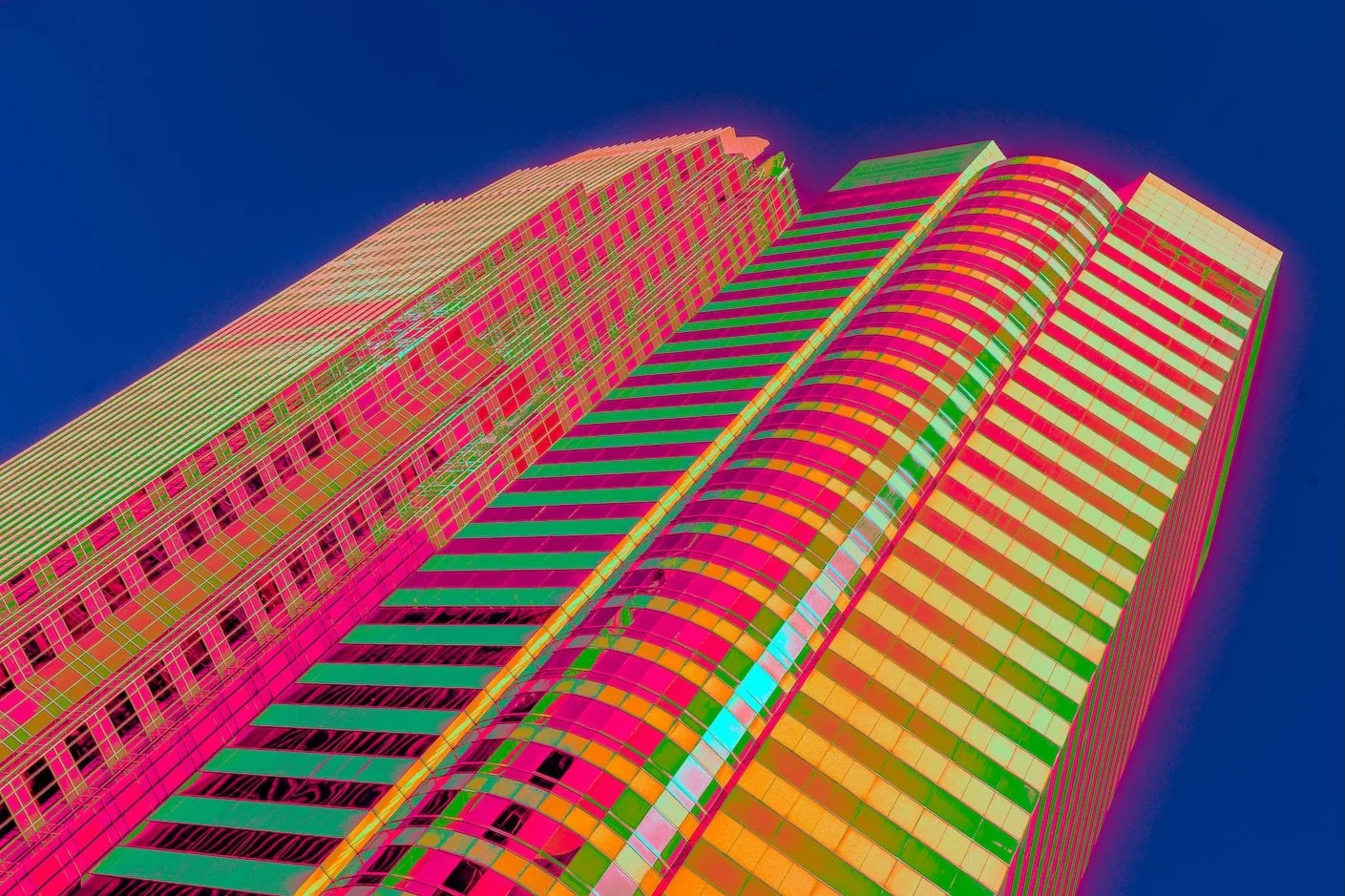 Parallèles à Hong Kong 