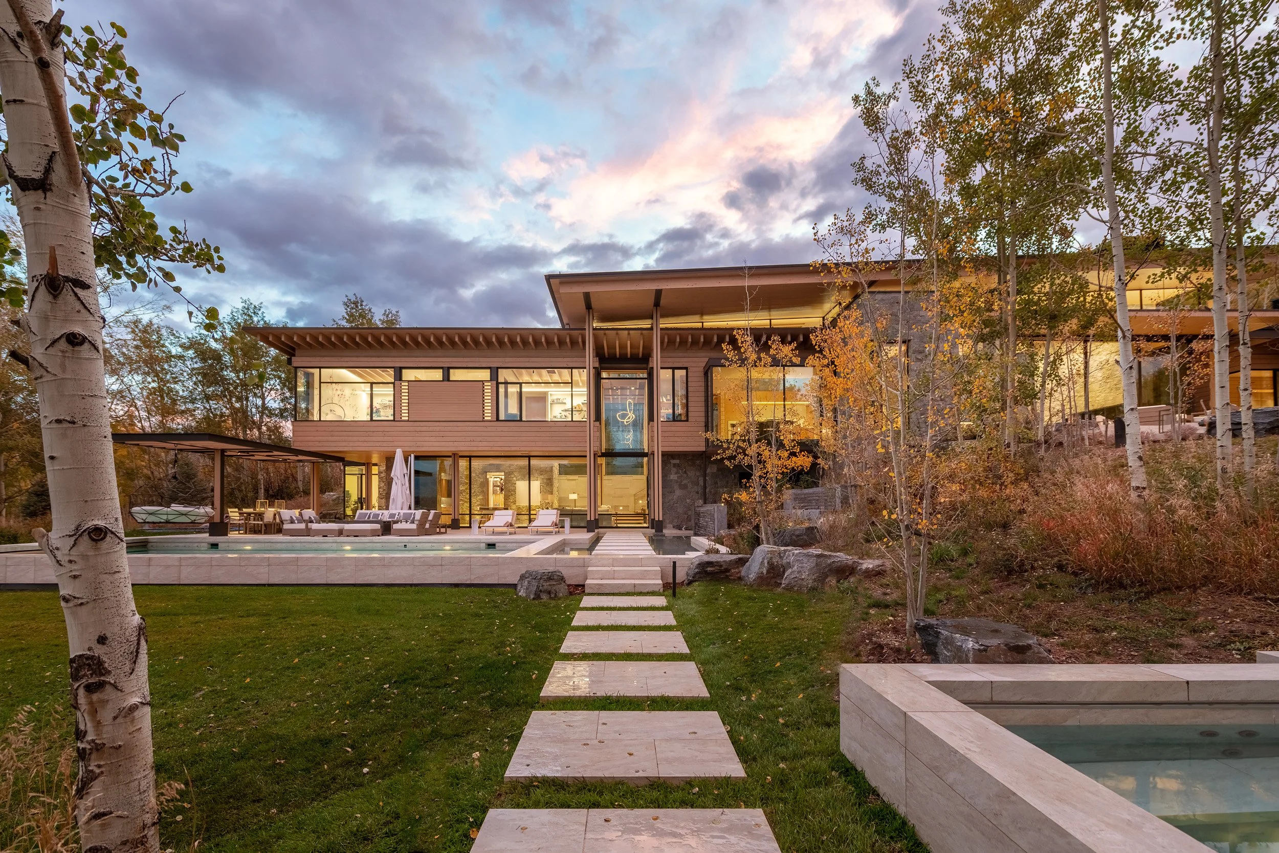Groves_Edge-2178-HDR.jpg
