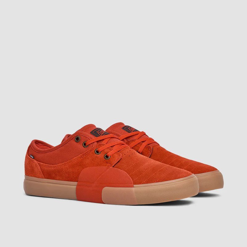 Globe Mahalo Plus - Red/Gum (Size 9 Men)