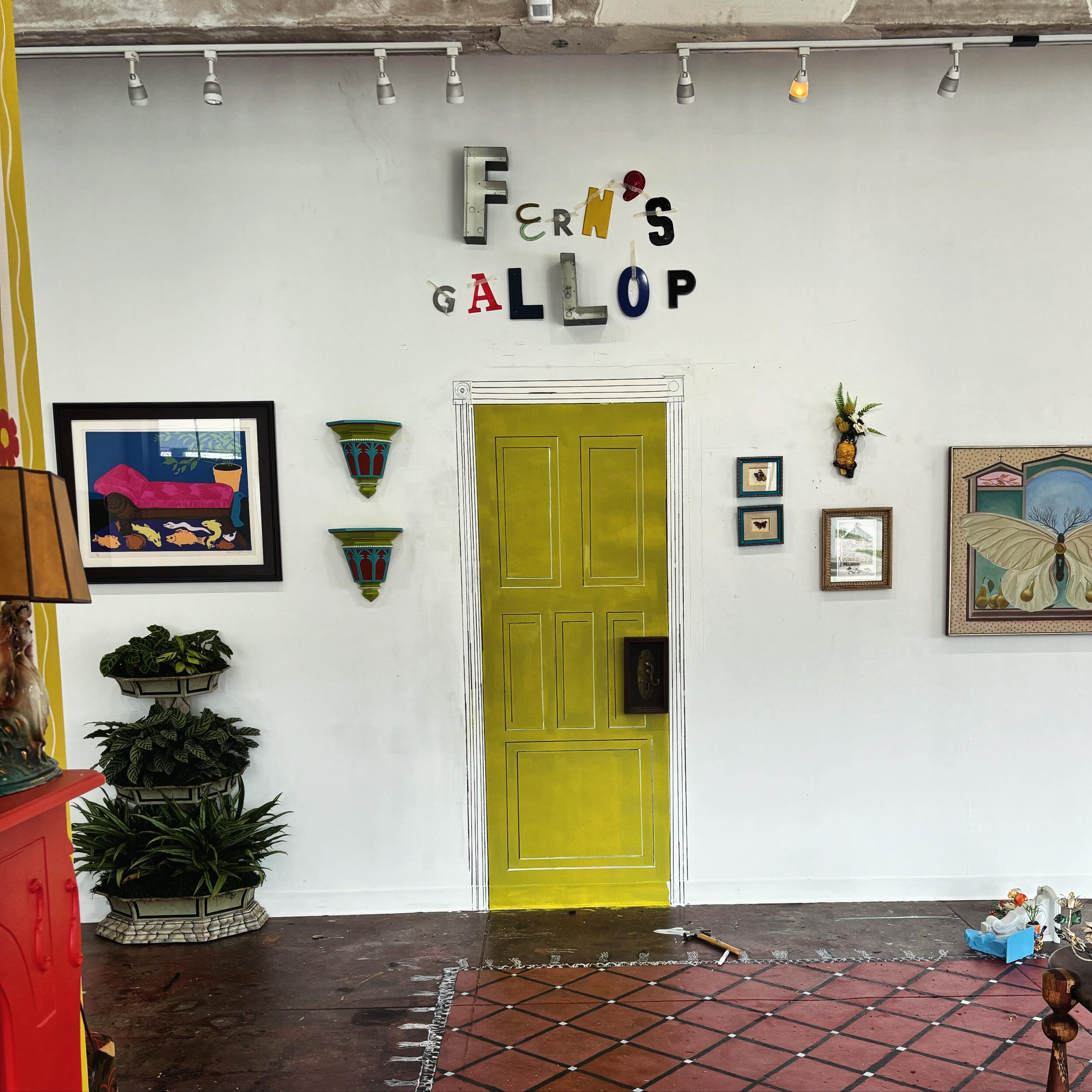 Spring Break is over&hellip;back to Fern&rsquo;s! Open hours are Tuesday through Friday 10am to 4pm. Please pop in for a visit. Have a great week! 

#newgallery #houstonartscene #whimsicalart #houstonheights #homeiswheretheheartis