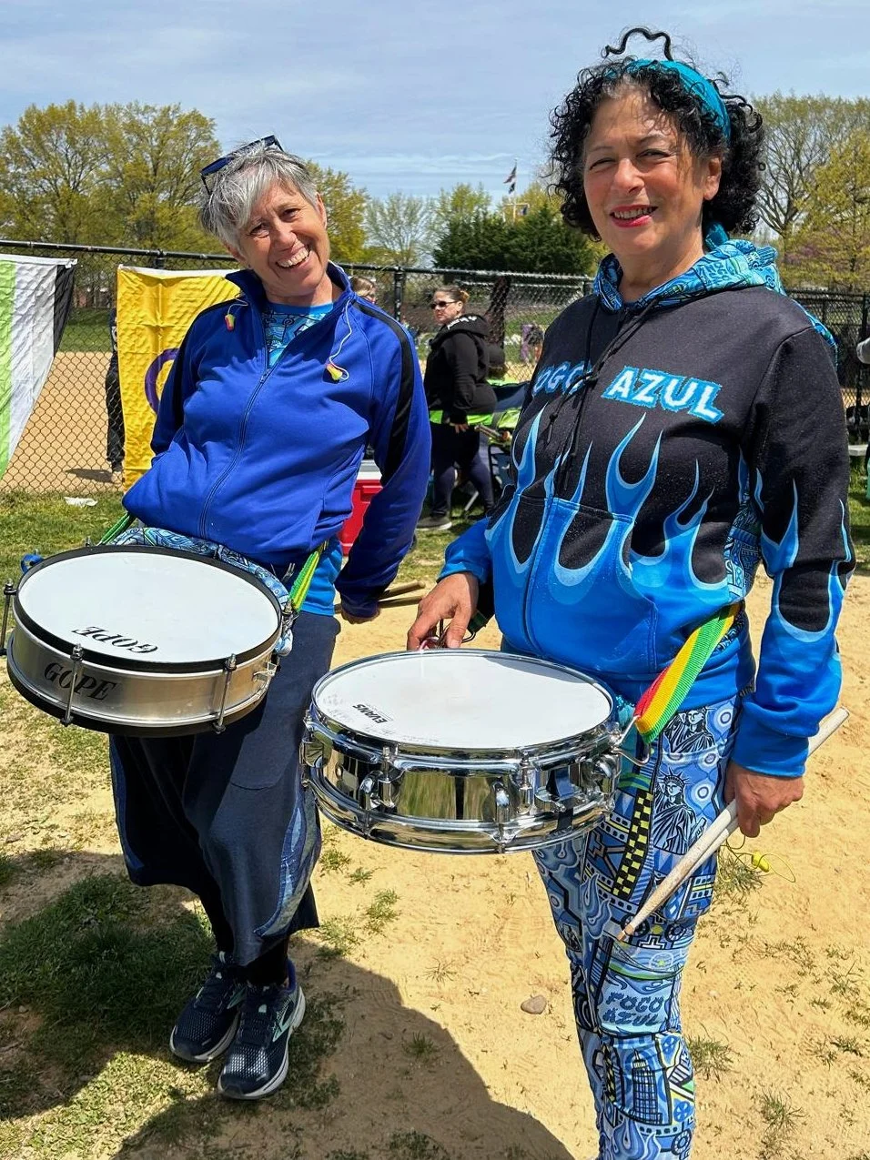 Learn about the snare and repique drums that are used to play samba ...