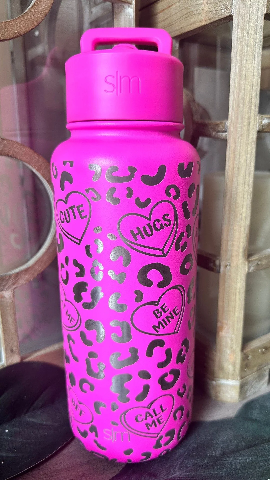 🎉 Exciting News! Introducing the Love Me Leopard Hot Pink Tumbler &ndash; just in time for Valentine's Day! 💖🐆

Keep your drinks cold with our 32oz tumbler, complete with two leakproof lids. It's durable, fits in most cupholders, and is perfect fo