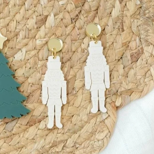 B_B_Christmas_Earring_Bundle_Marketing_Photo_2.jpg