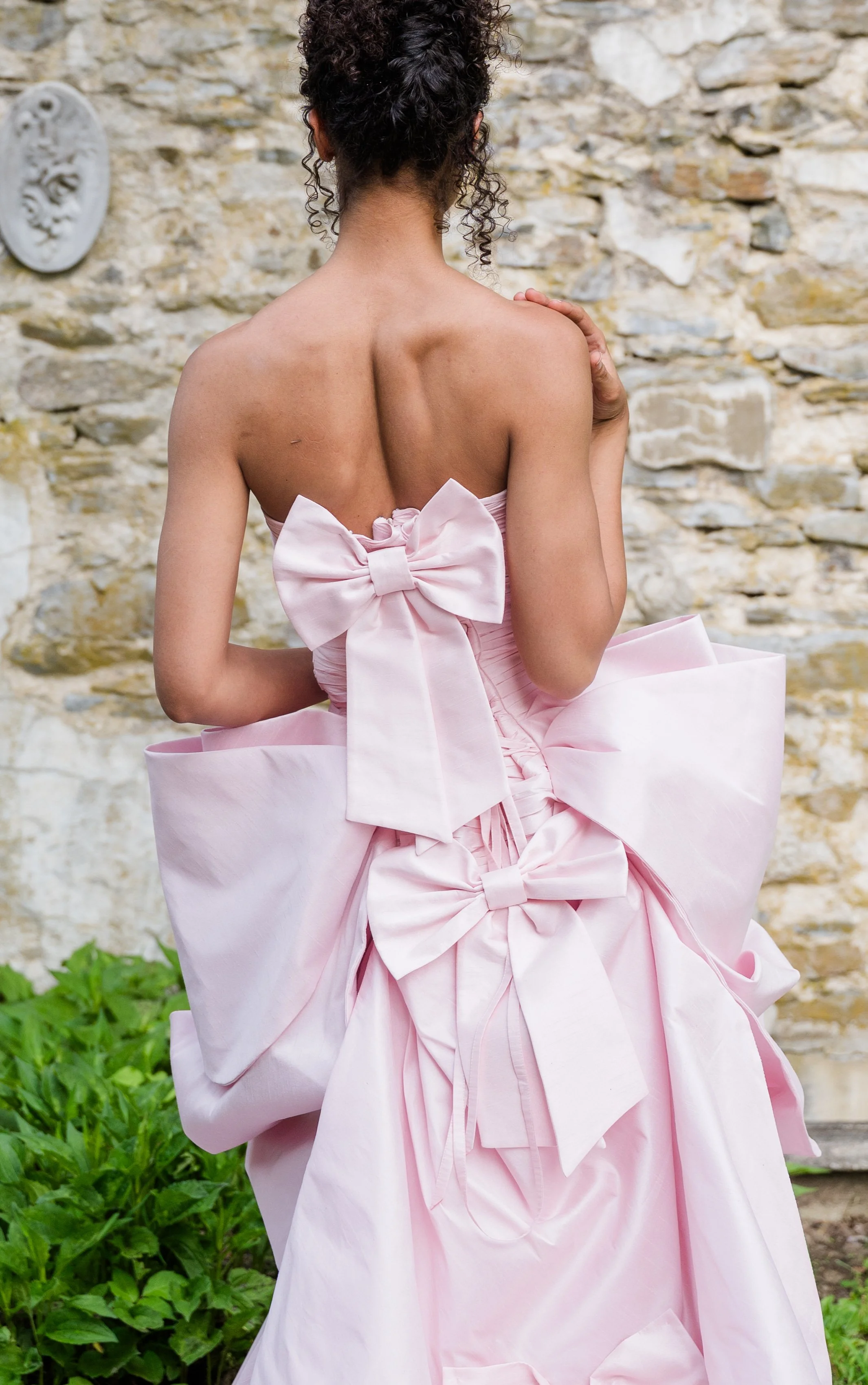 traveling bridal hairstylist